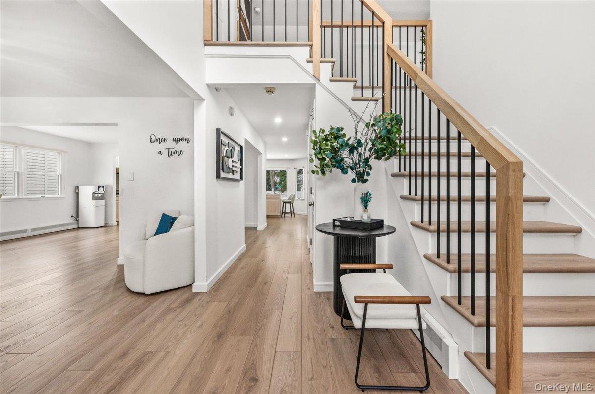 #6 photo, 1662 Park Avenue, New Hyde Park , NY 11040