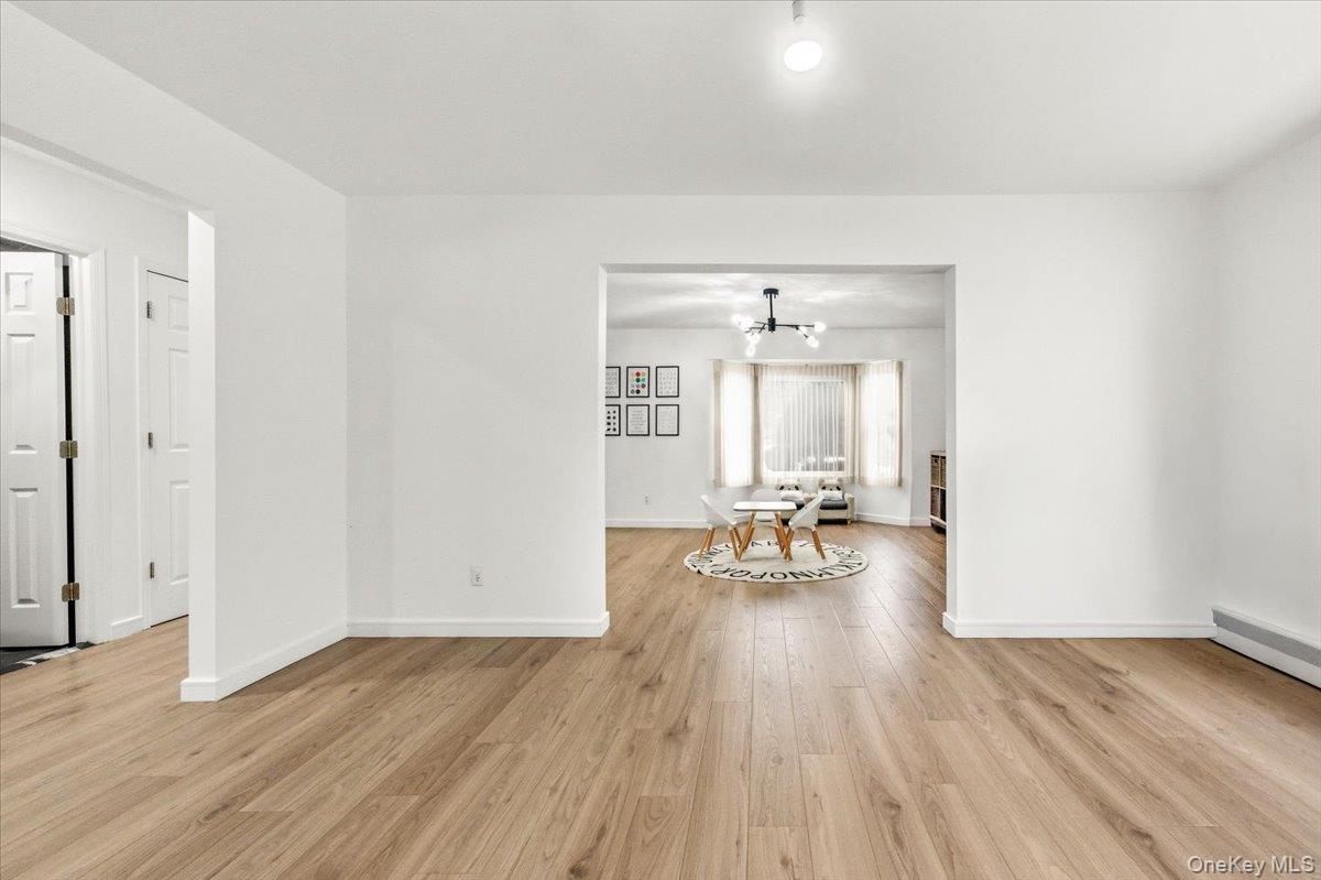 #9 photo, 1662 Park Avenue, New Hyde Park , NY 11040