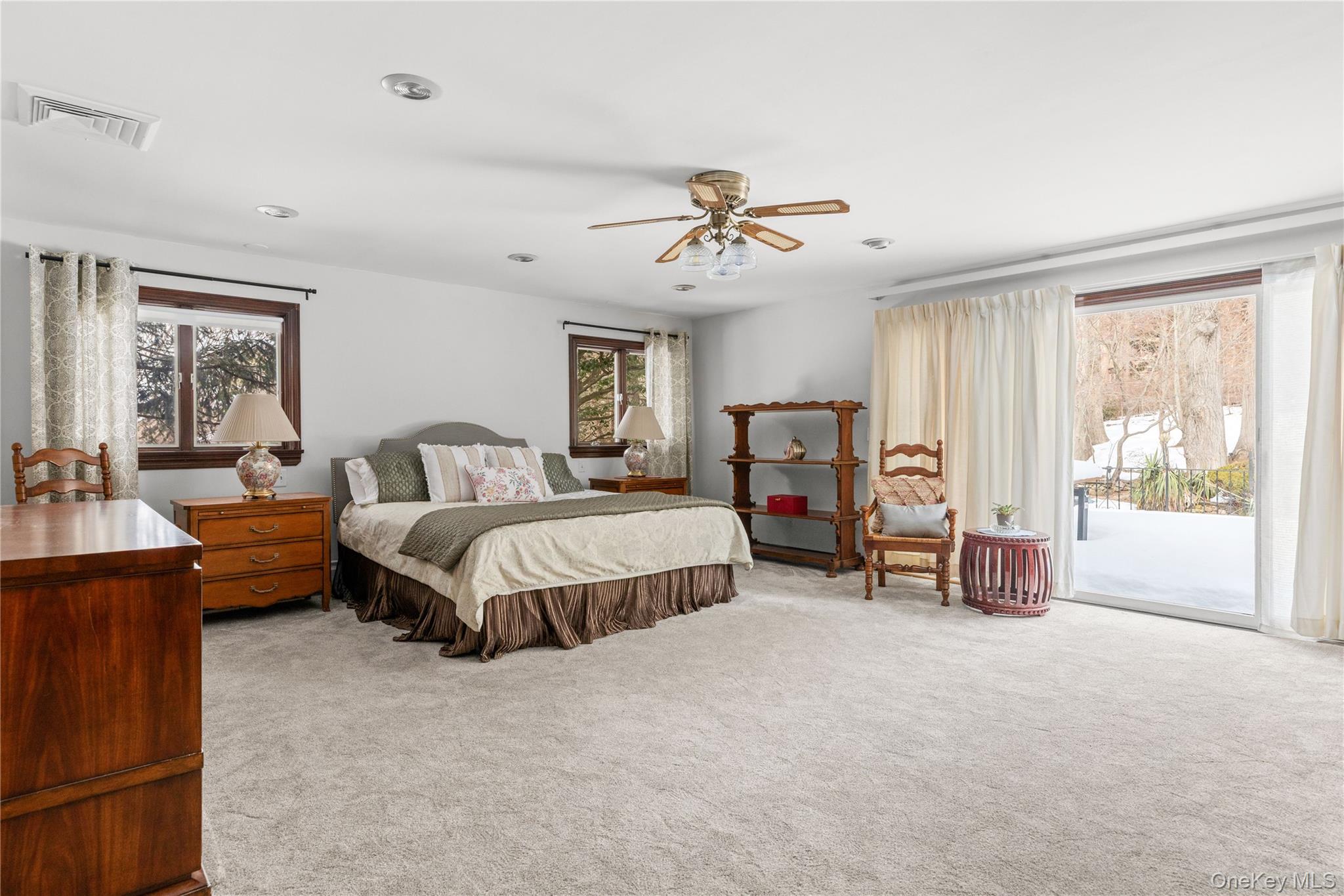 #13 photo, 10 Dorchester Drive, Muttontown , NY 11545