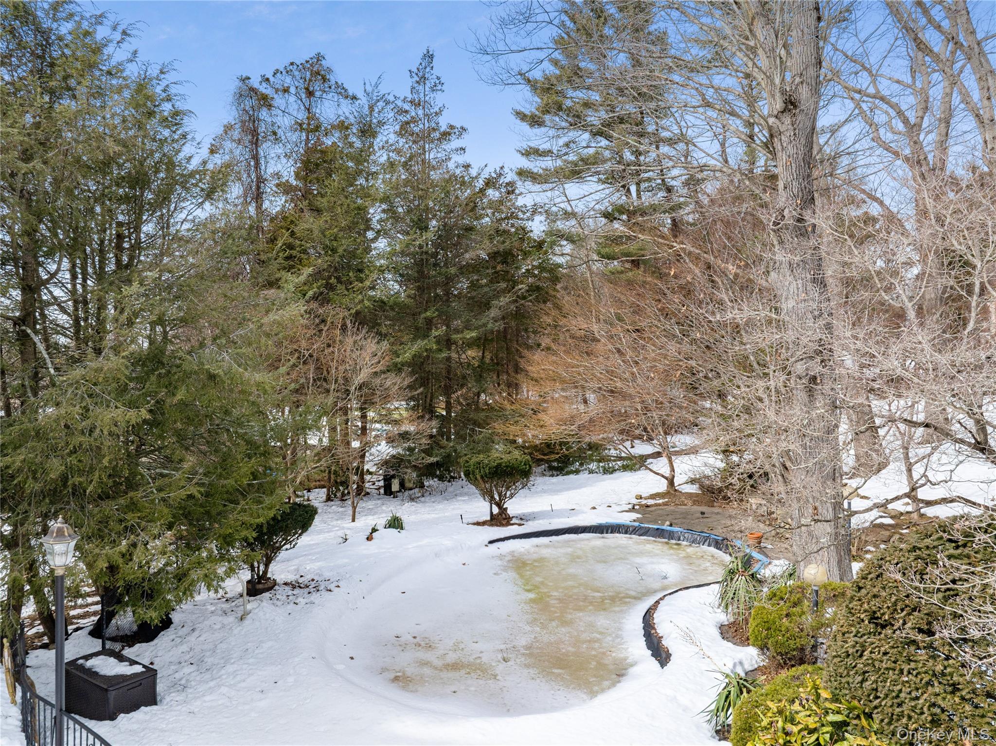 #19 photo, 10 Dorchester Drive, Muttontown , NY 11545