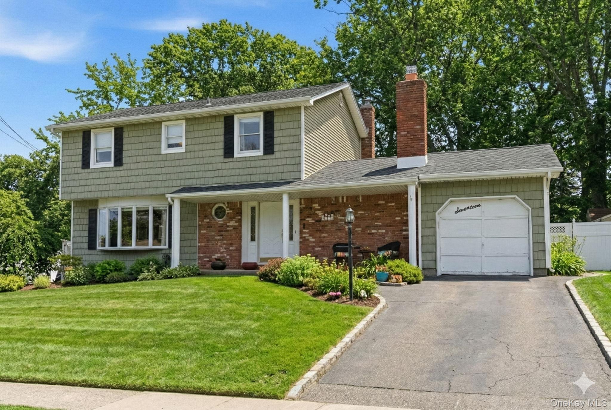 #1 photo, 17 Soundway Drive, Rocky Point , NY 11778