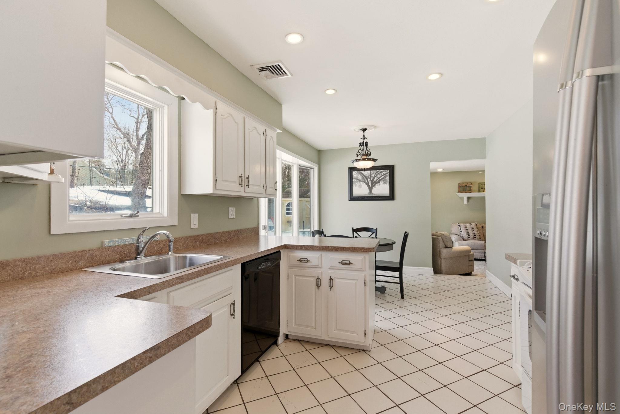 #13 photo, 17 Soundway Drive, Rocky Point , NY 11778