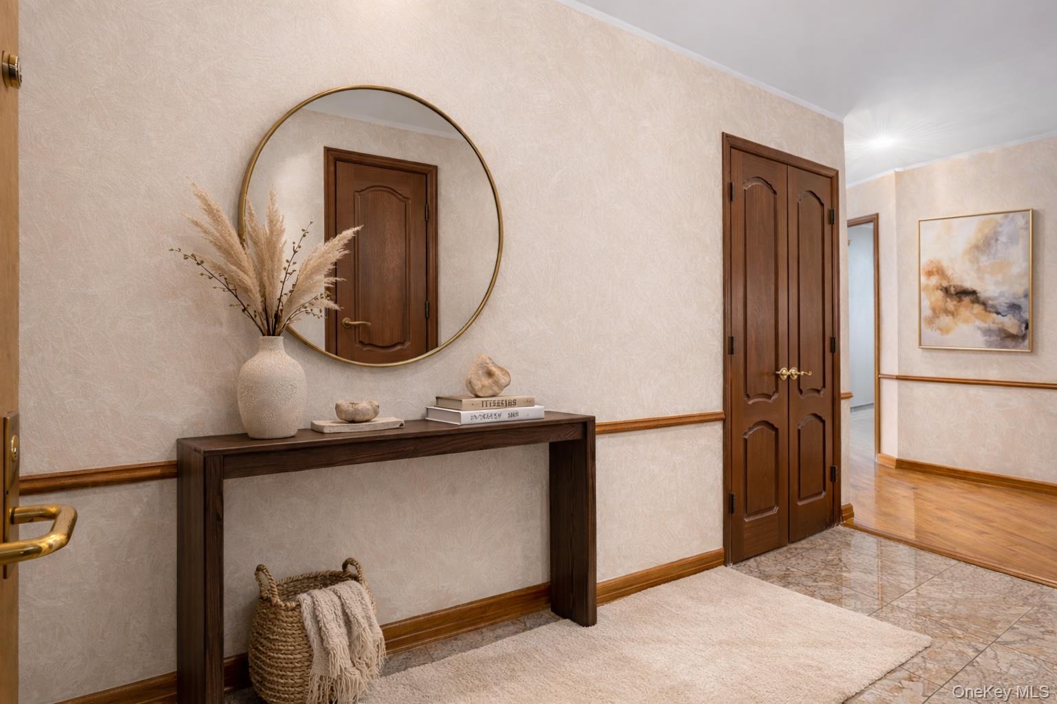 #1 photo, 112-01 Queens Boulevard, קווינס Forest Hills , NY 11375