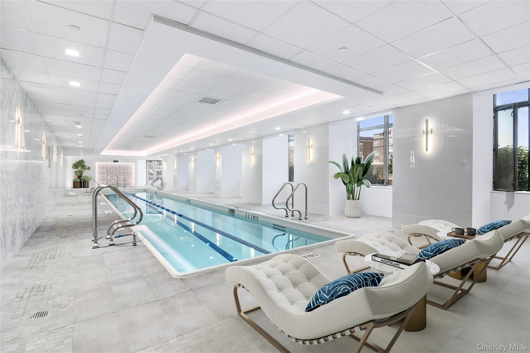 #14 photo, 112-01 Queens Boulevard, קווינס Forest Hills , NY 11375