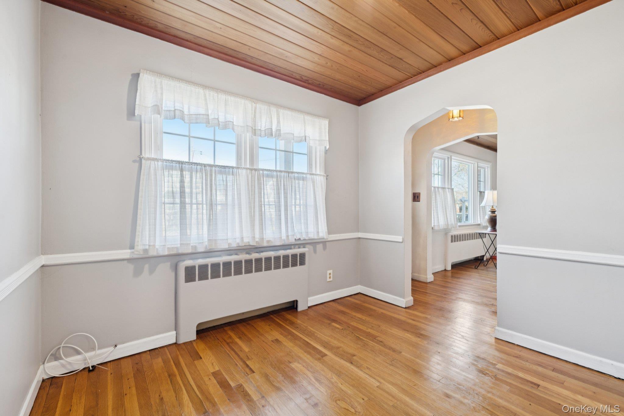 #17 photo, 444 Carnation Avenue, 长岛 Floral Park , NY 11001