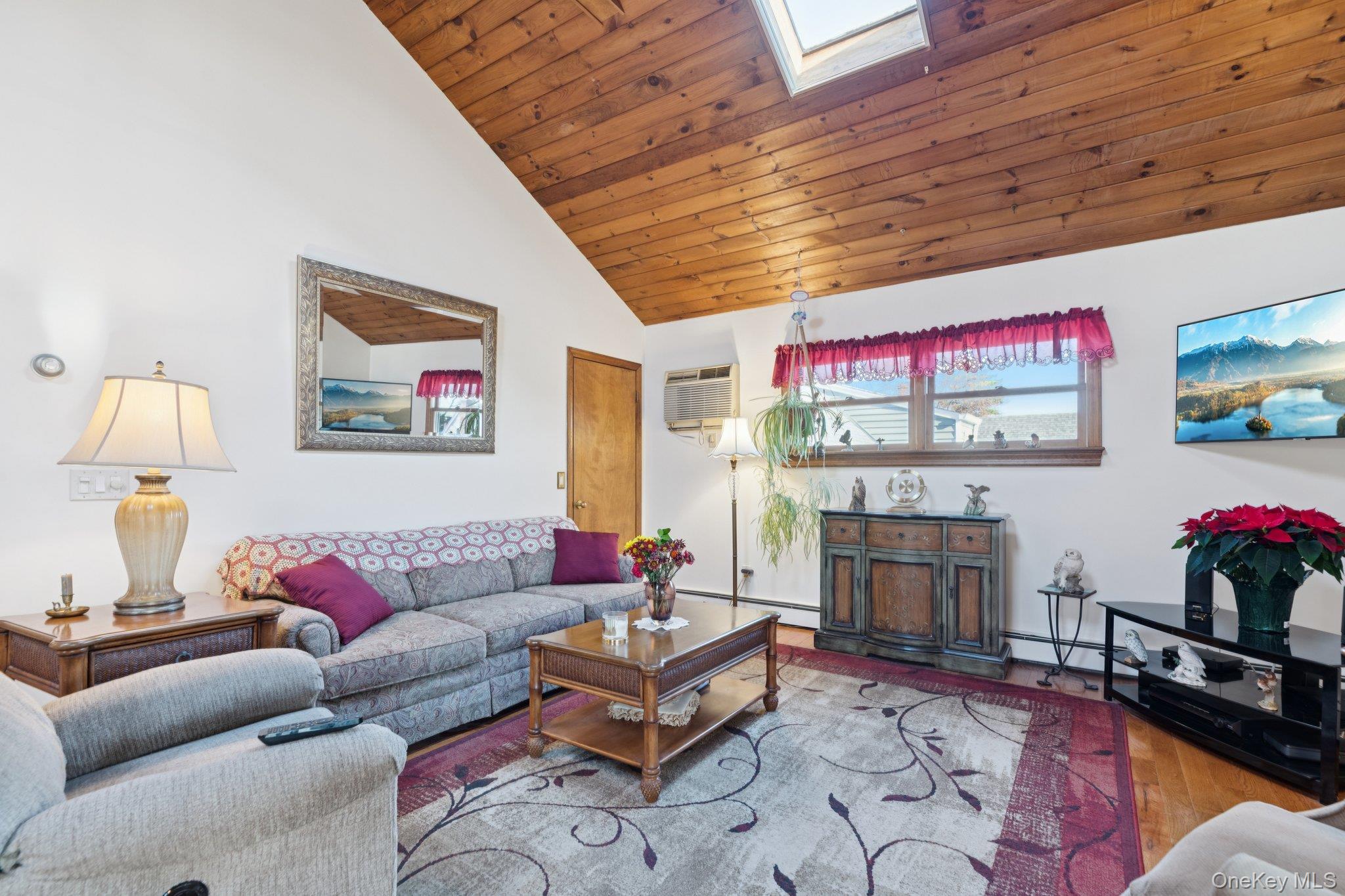 #4 photo, 444 Carnation Avenue, 长岛 Floral Park , NY 11001