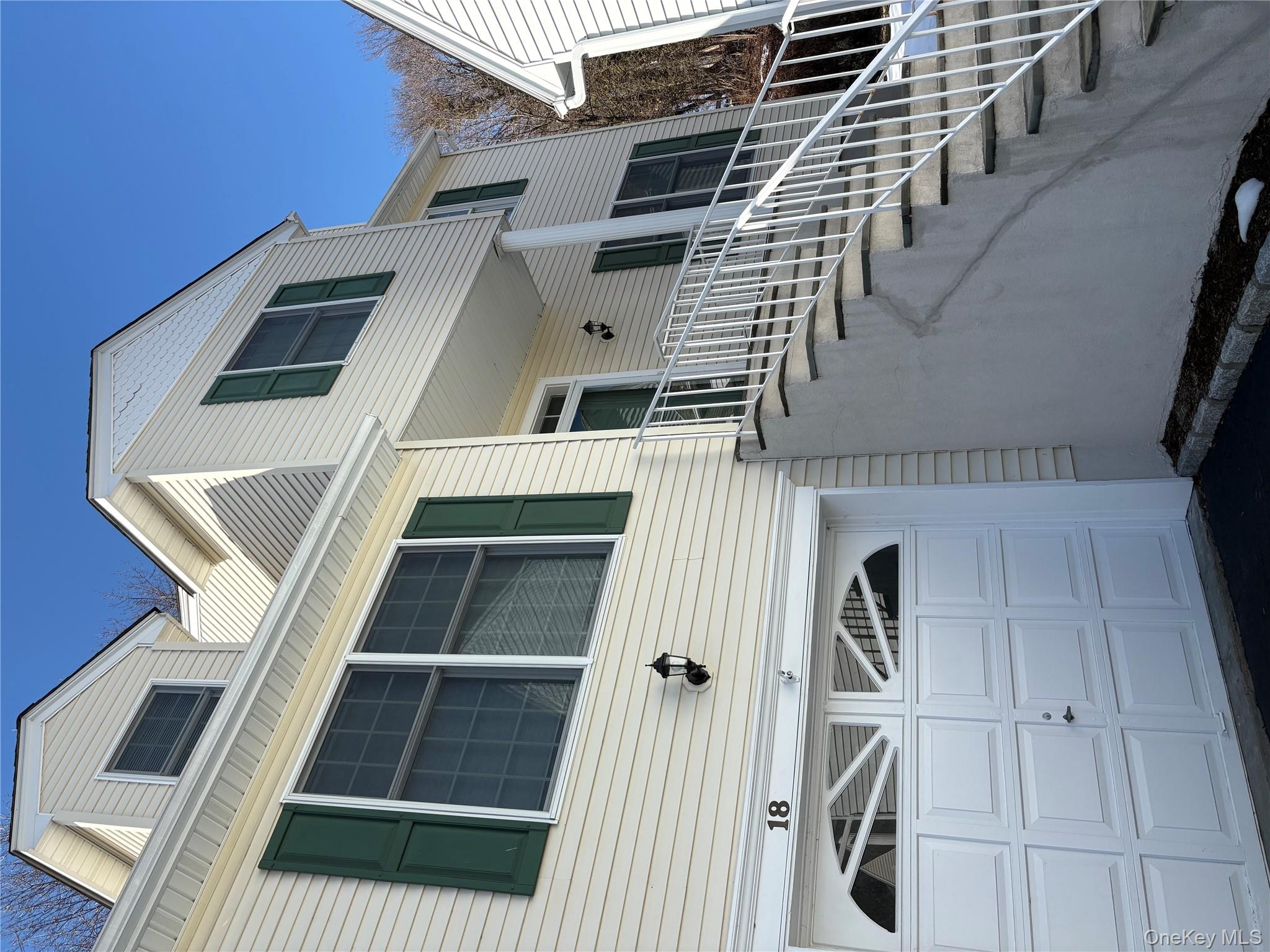 #1 photo, 18 Lakeside Drive, Valhalla , NY 10595