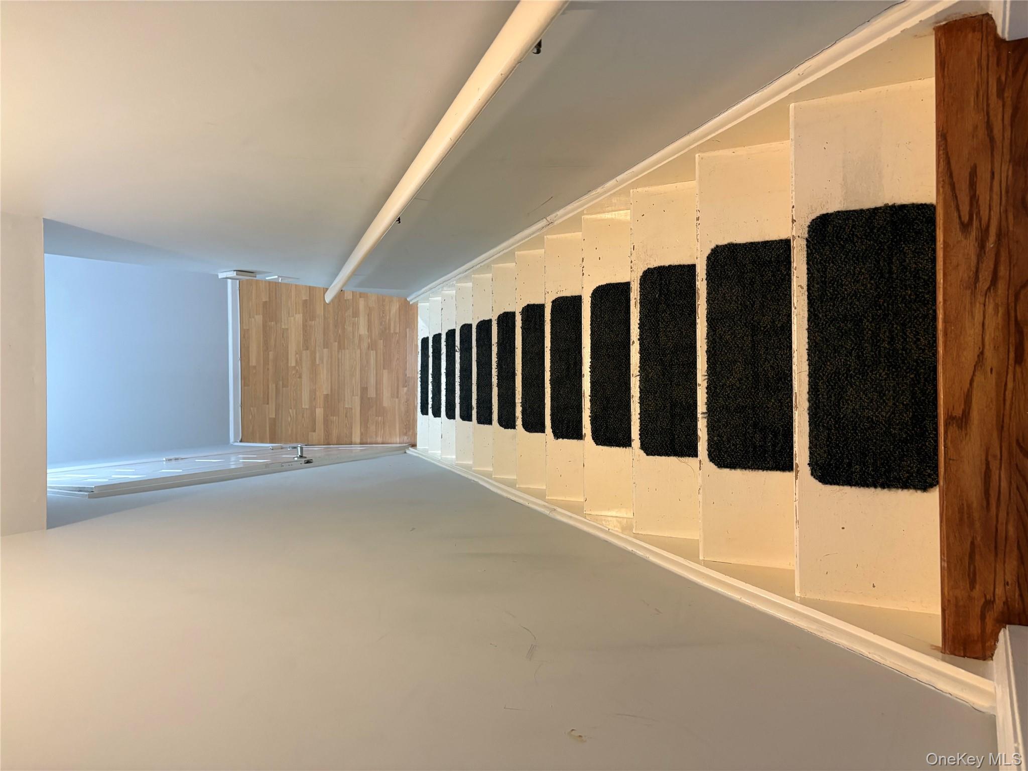 #11 photo, 18 Lakeside Drive, Valhalla , NY 10595