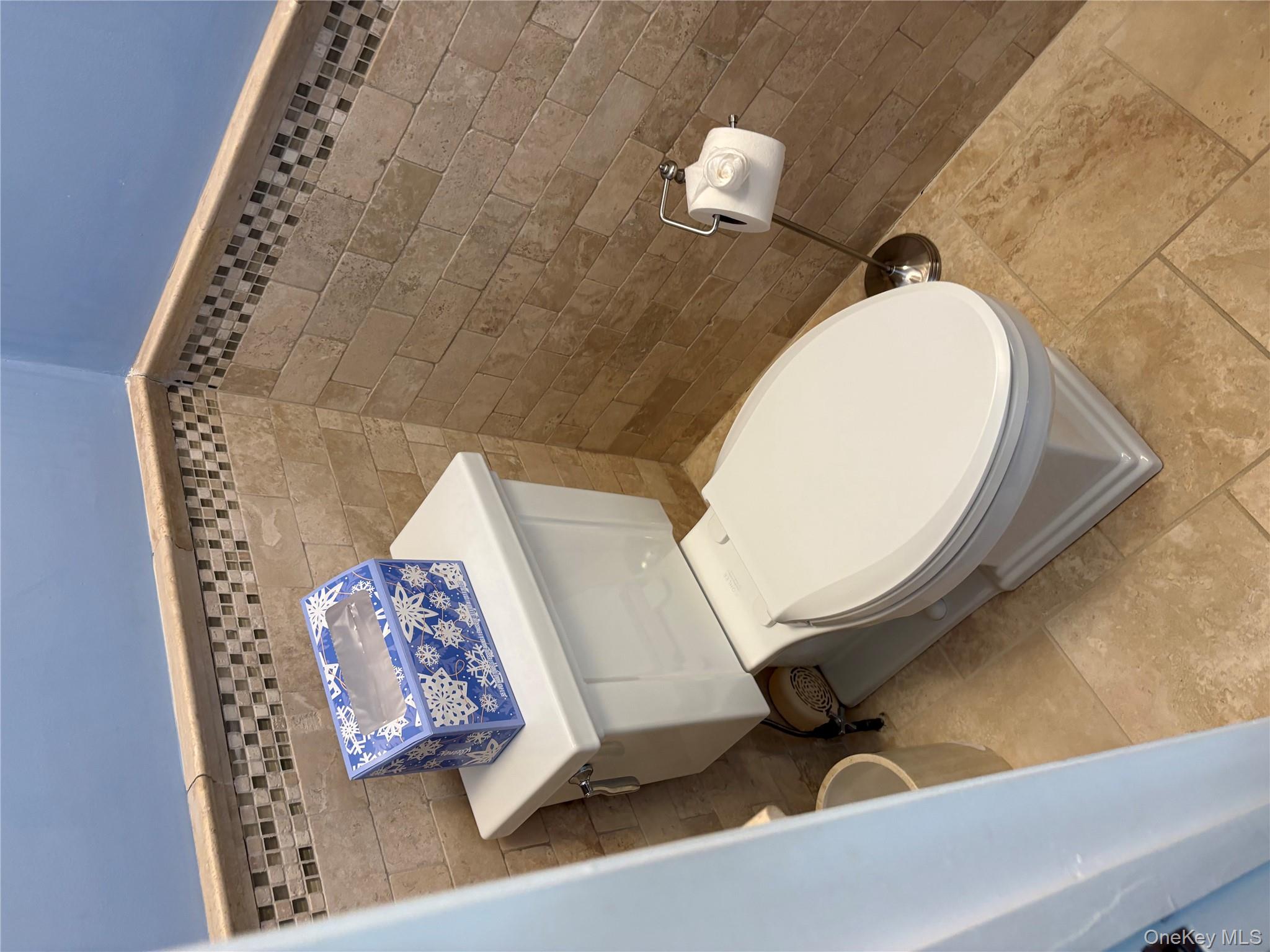 #18 photo, 18 Lakeside Drive, Valhalla , NY 10595