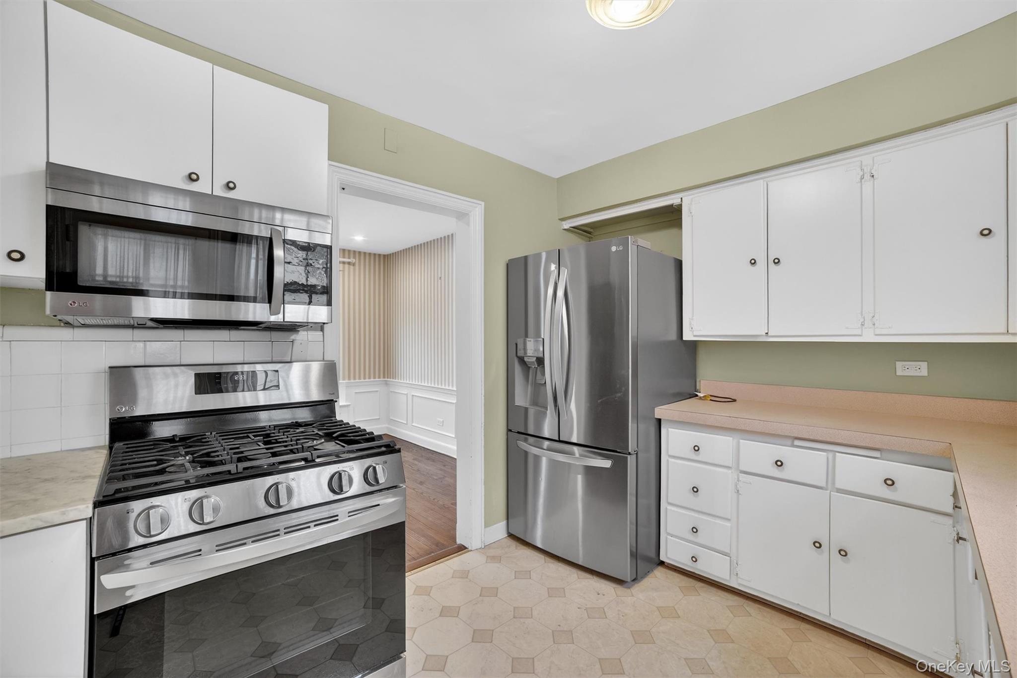 #9 photo, 30 Argyle Road, Rye Brook , NY 10573