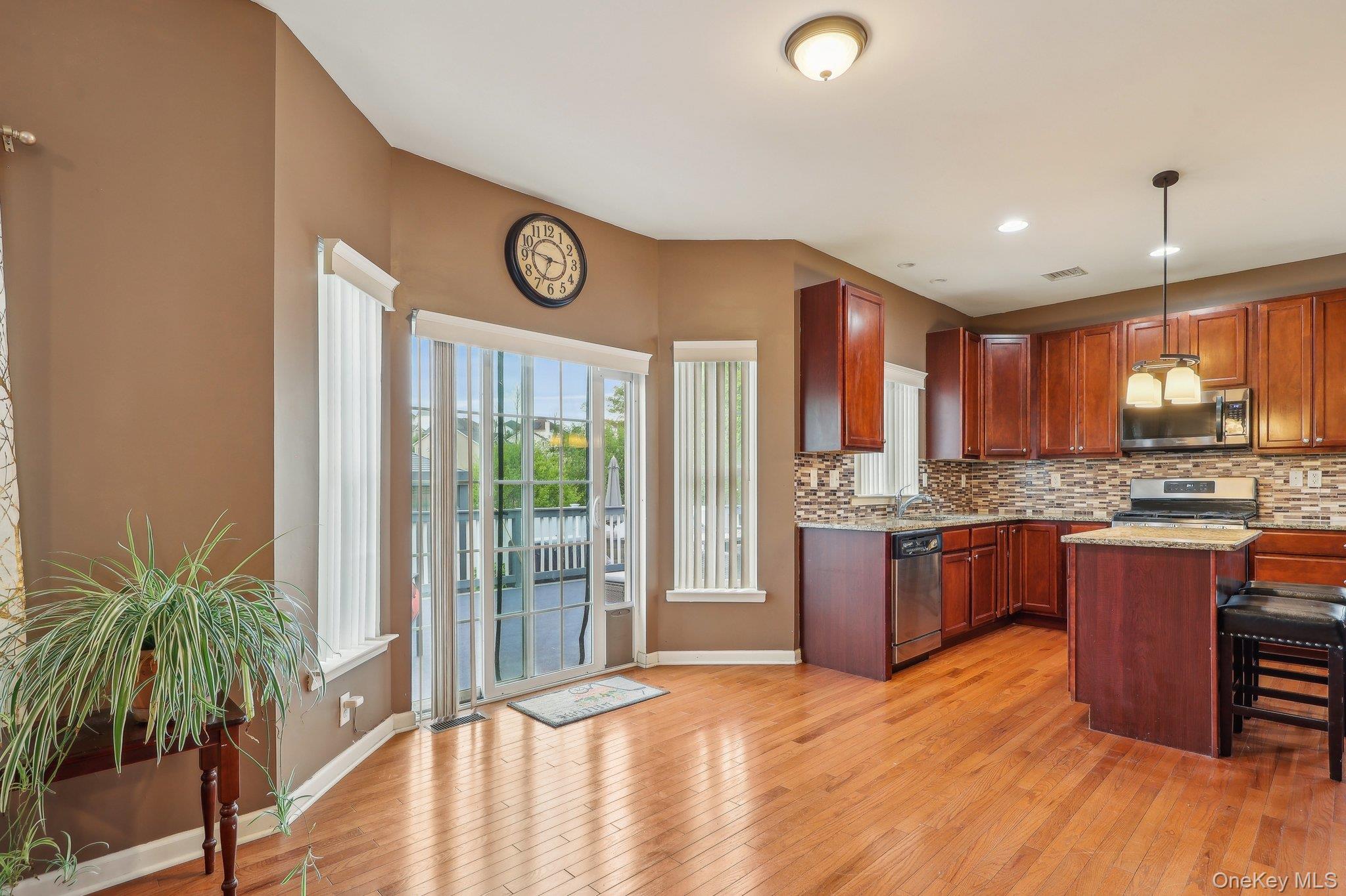 #7 photo, 3105 Betsy Ross Ridge, New Windsor , NY 12553