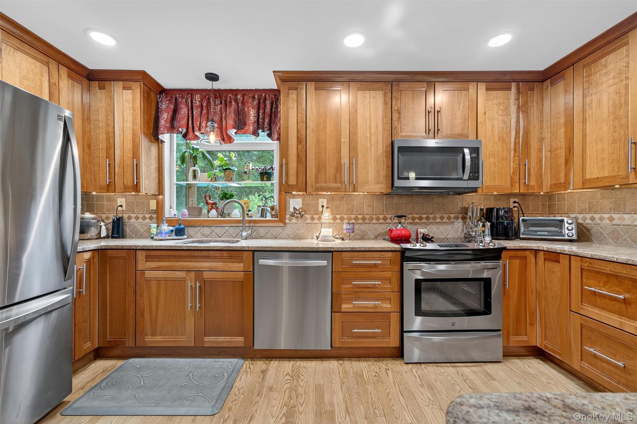 #16 photo, 41 Hickory Hill Road, Newburgh , NY 12550