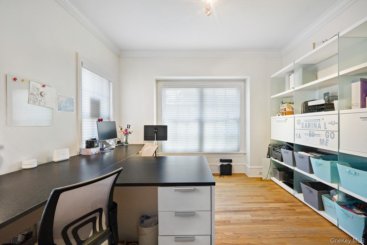 #10 photo, 11 School Lane, Scarsdale , NY 10583