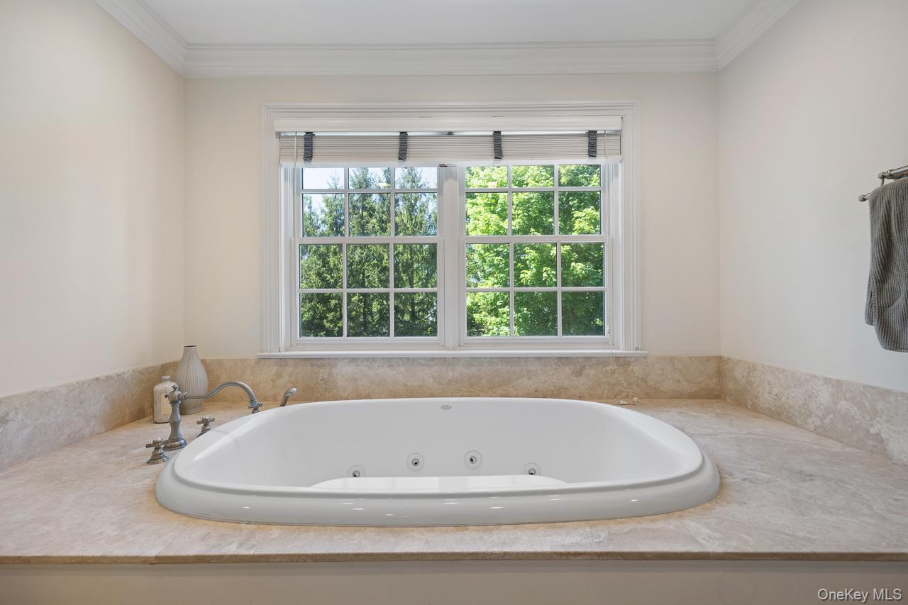 #15 photo, 11 School Lane, Scarsdale , NY 10583