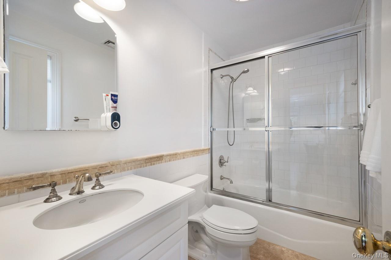 #18 photo, 11 School Lane, Scarsdale , NY 10583