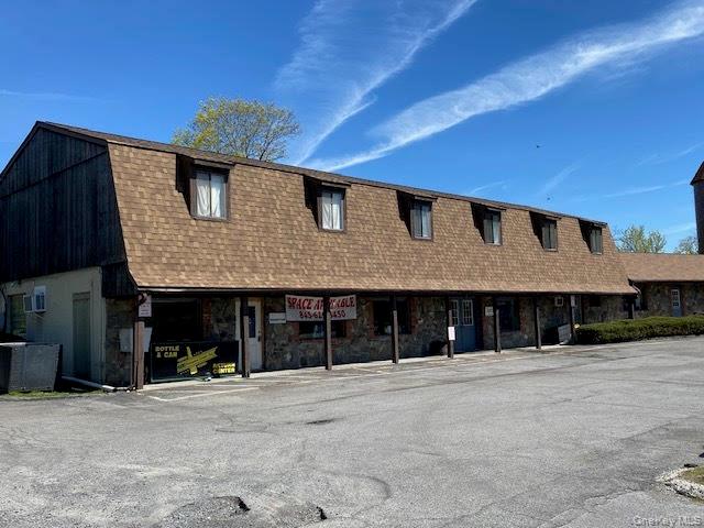 #2 photo, 960 Violet Avenue, Hyde Park , NY 12538