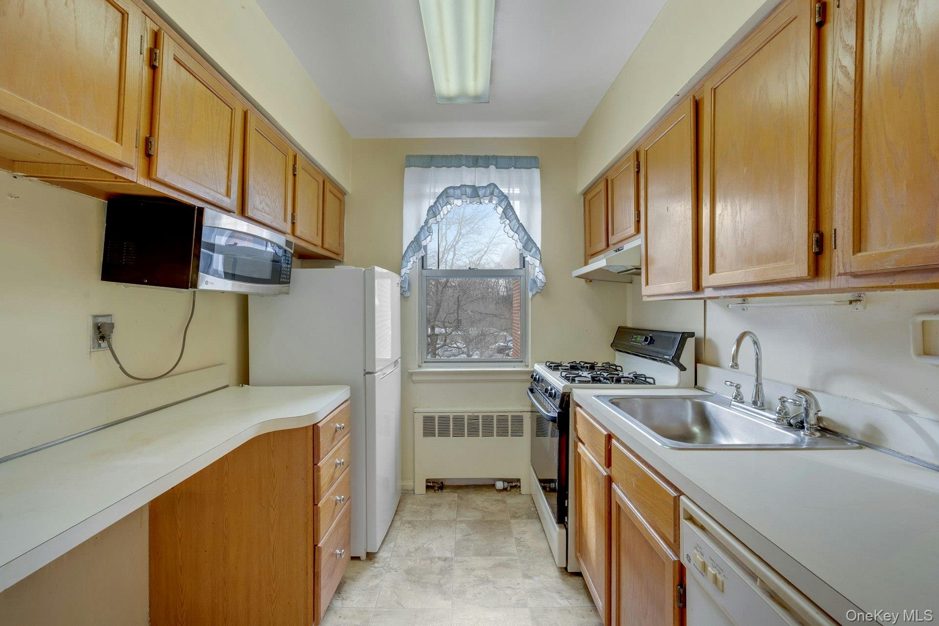 #8 photo, 4 Bryant Crescent, 뉴욕주 White Plains , NY 10605