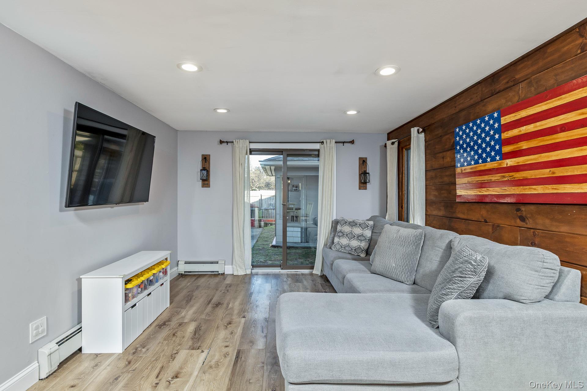 #14 photo, 5 Longleaf Lane, Medford , NY 11763