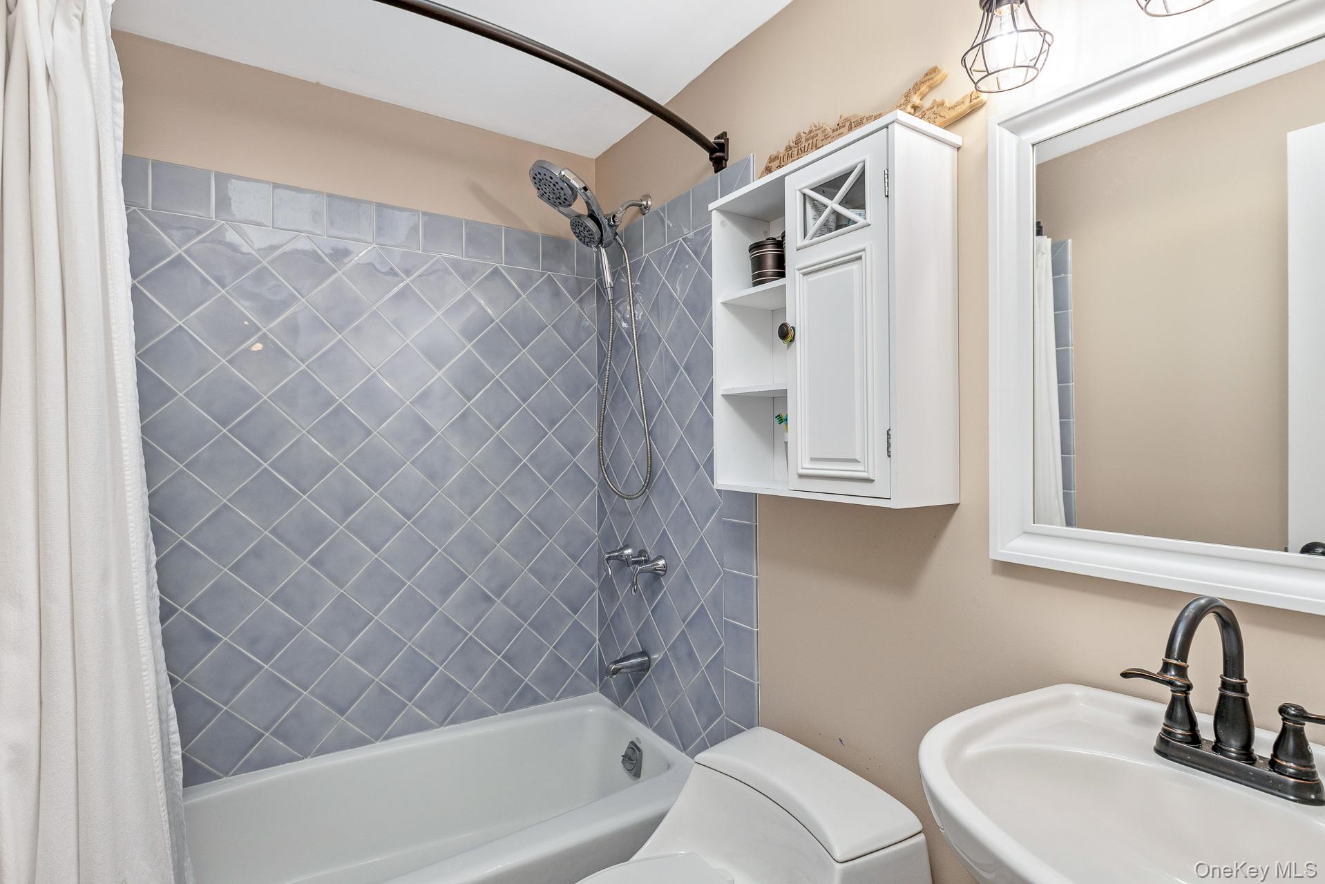 #18 photo, 5 Longleaf Lane, Medford , NY 11763