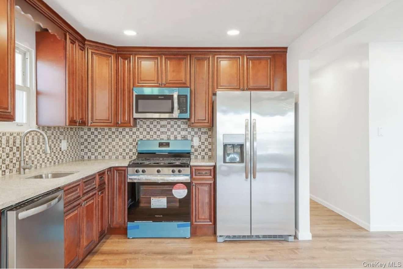 #4 photo, 159-40 95th Street, Howard Beach , NY 11414