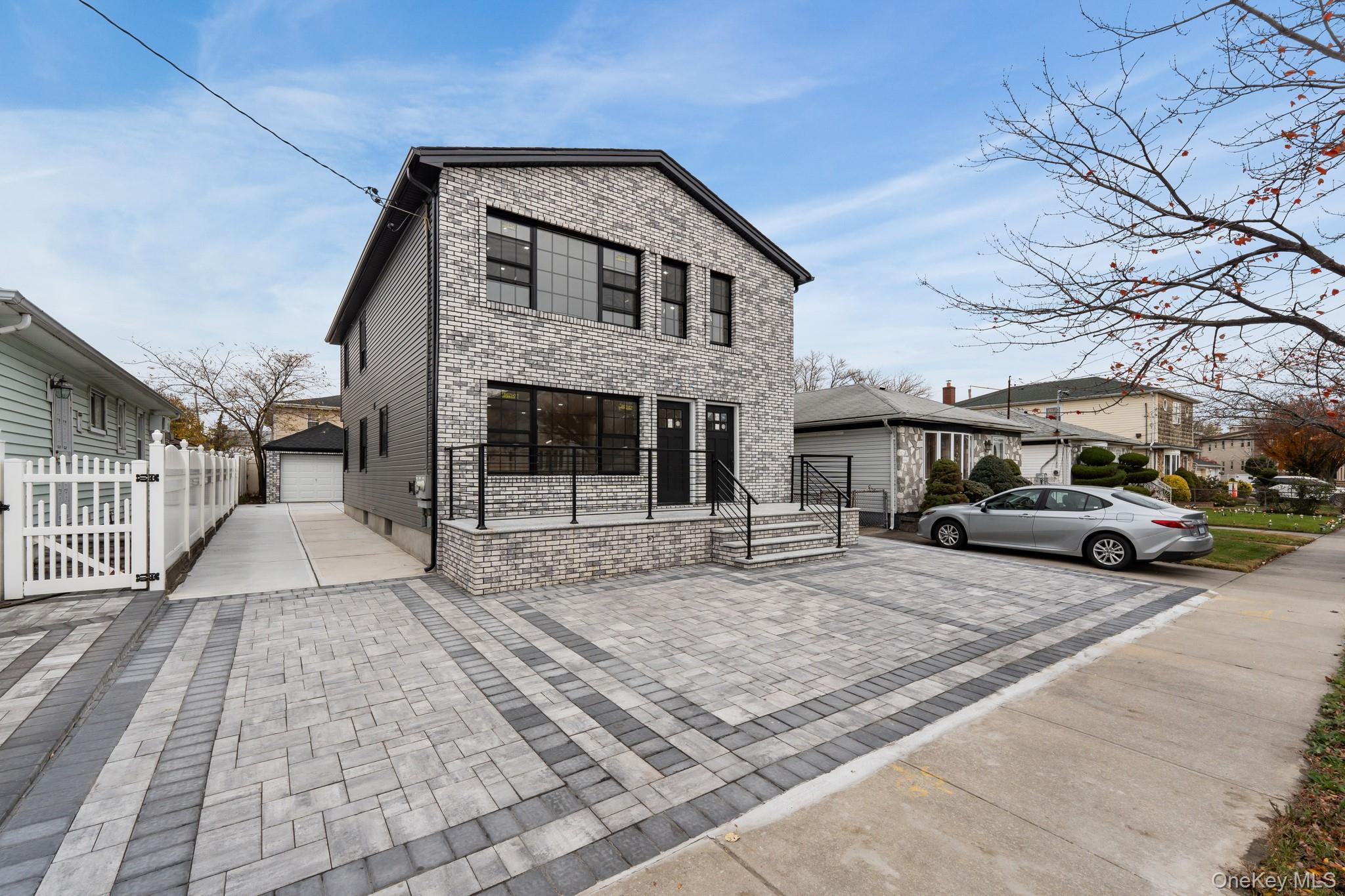 #14 photo, 24149 148th Drive, কুইন্‌স Rosedale , NY 11422