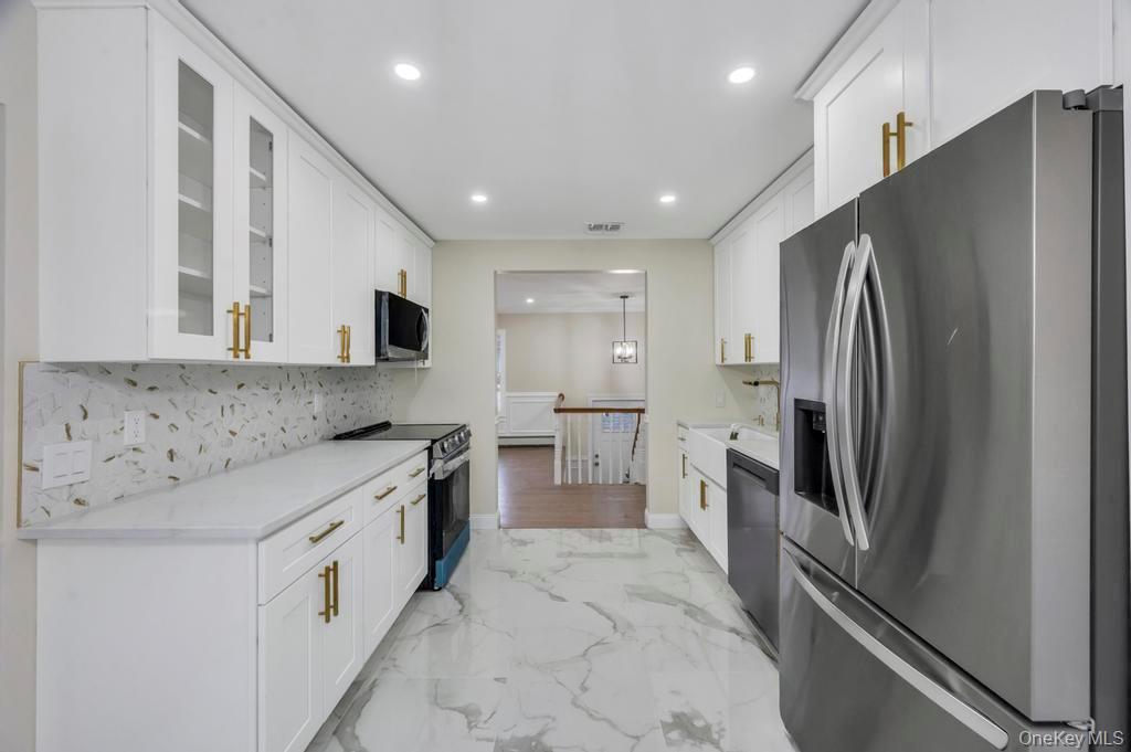 #11 photo, 191 Ridge Road, सफ़ोक काउंटी Wheatley Heights , NY 11798