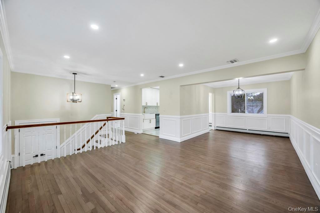 #6 photo, 191 Ridge Road, सफ़ोक काउंटी Wheatley Heights , NY 11798