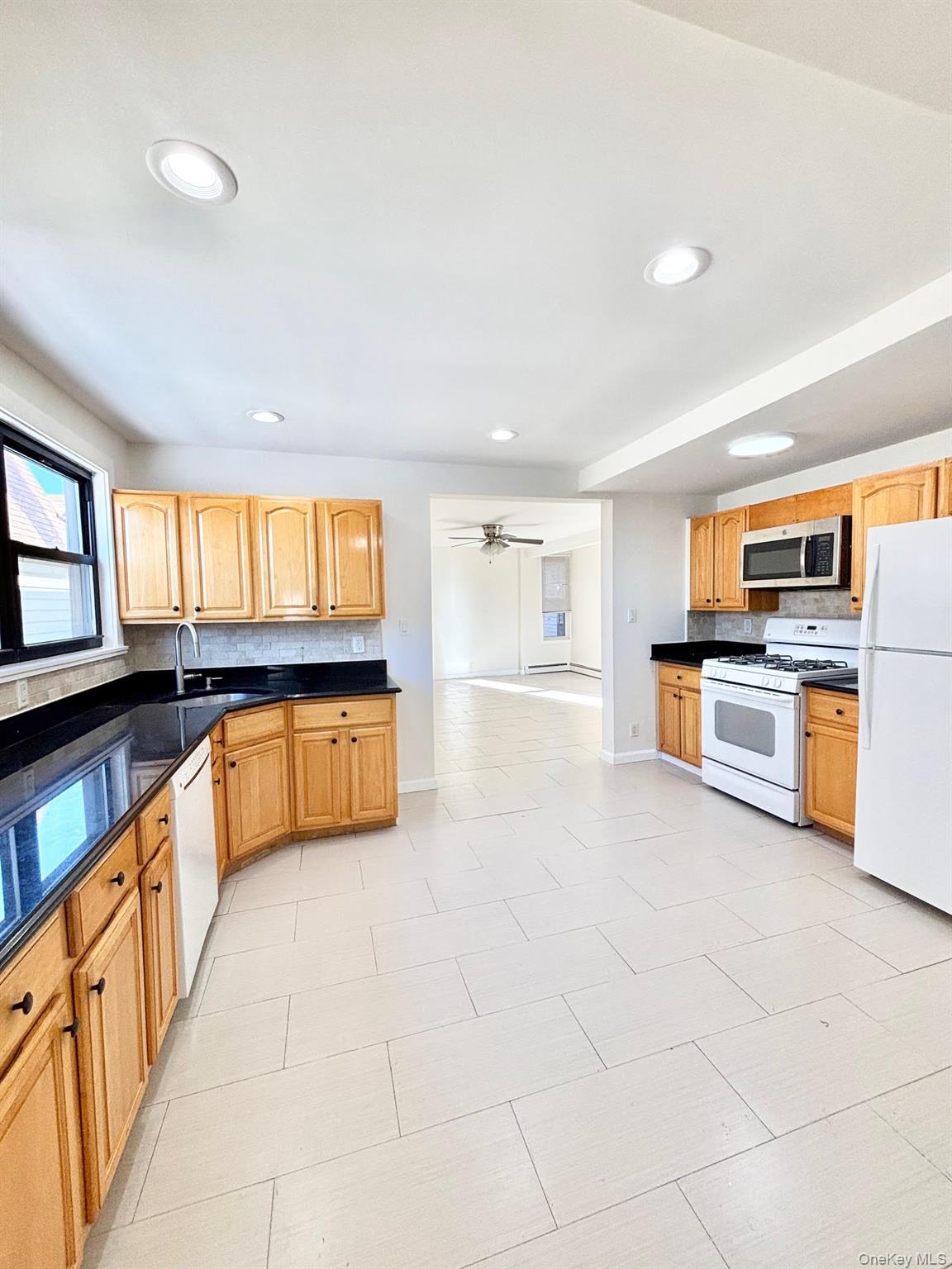 #2 photo, 487 5th Avenue, מחוז נסאו Cedarhurst , NY 11516