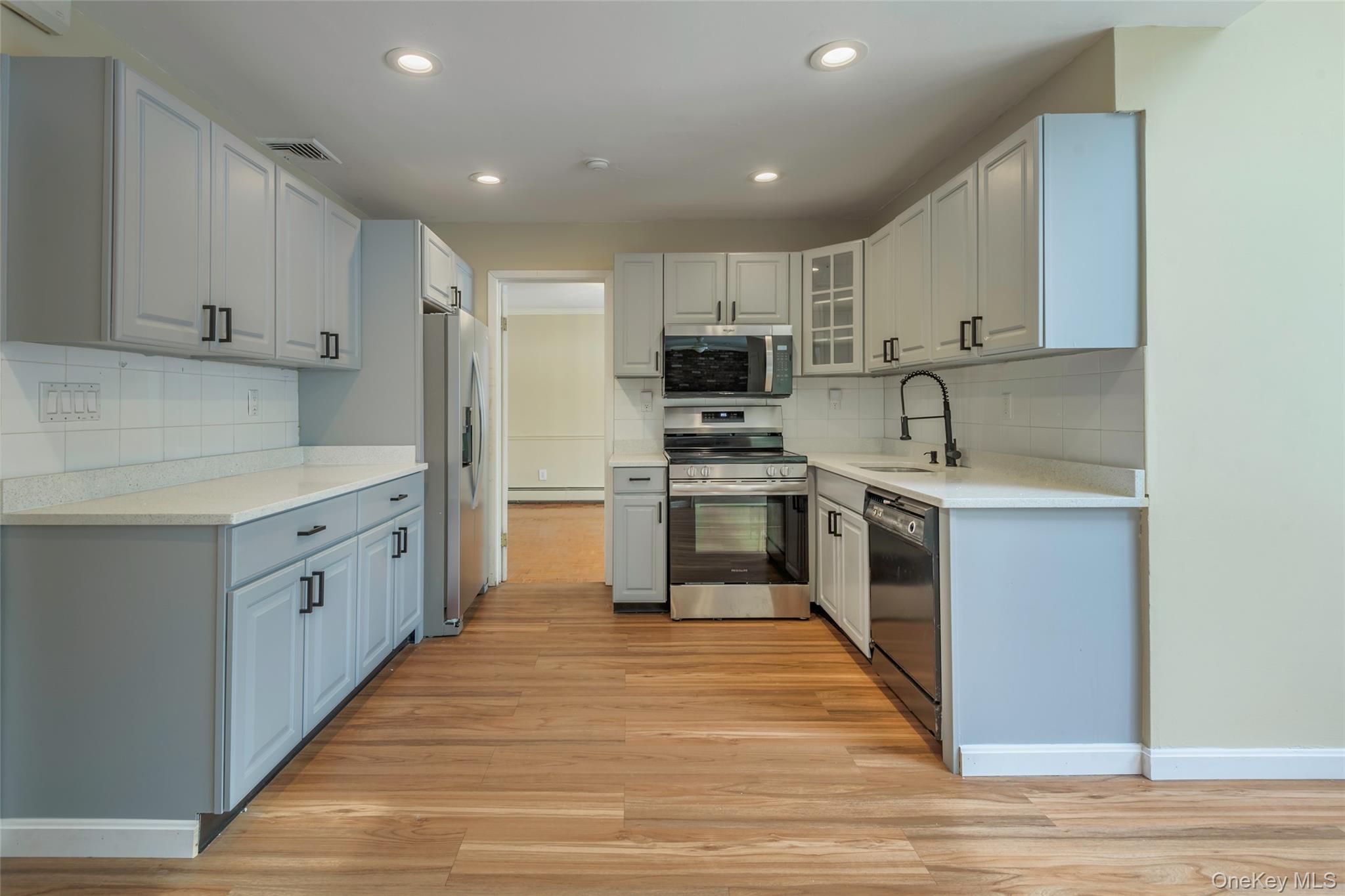 #11 photo, 1 Pine Hill Terrace, 롱 아일랜드 Old Brookville , NY 11545