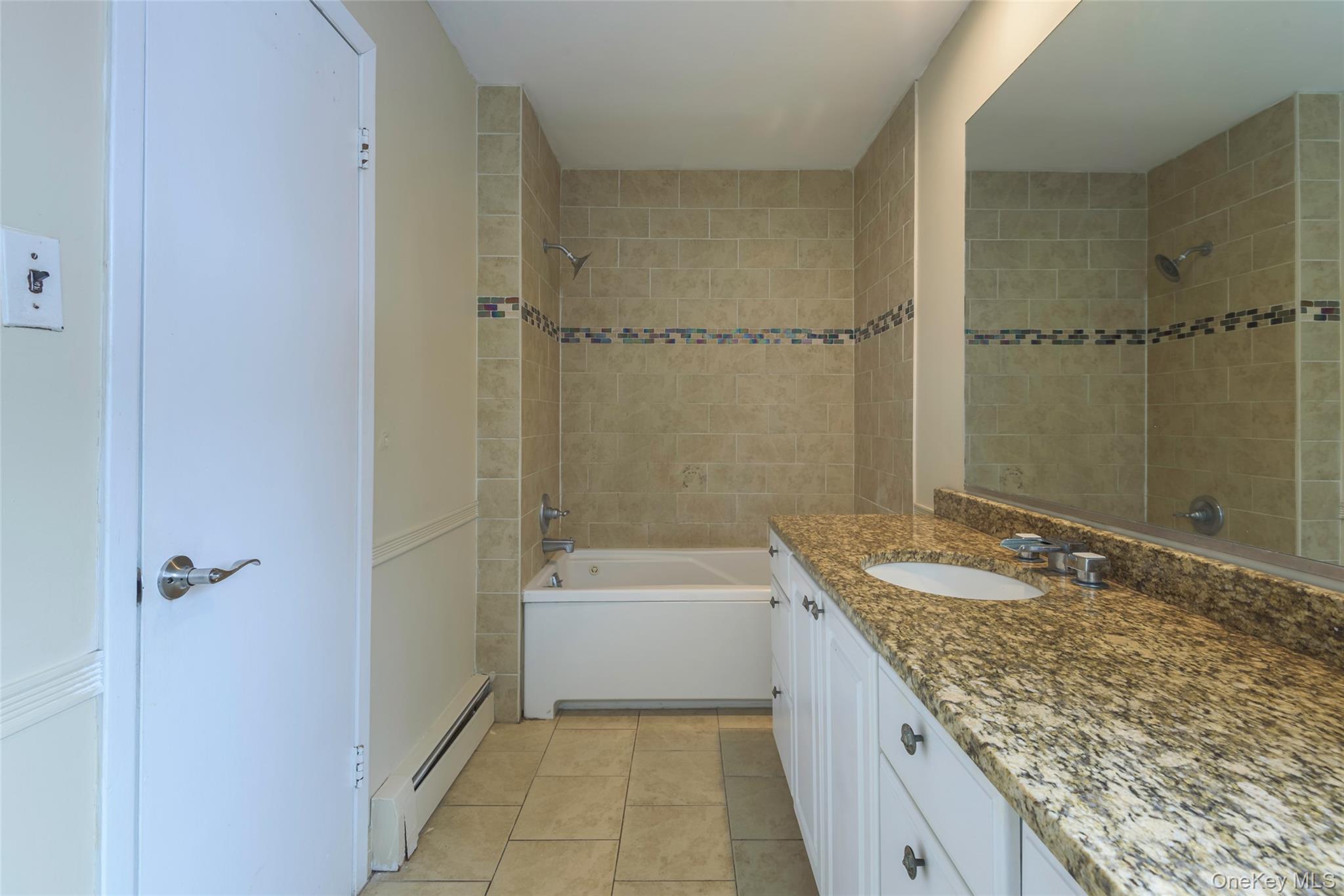 #20 photo, 1 Pine Hill Terrace, 롱 아일랜드 Old Brookville , NY 11545