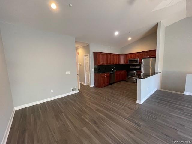 #9 photo, 110 Center Court, 东长岛 Medford , NY 11763