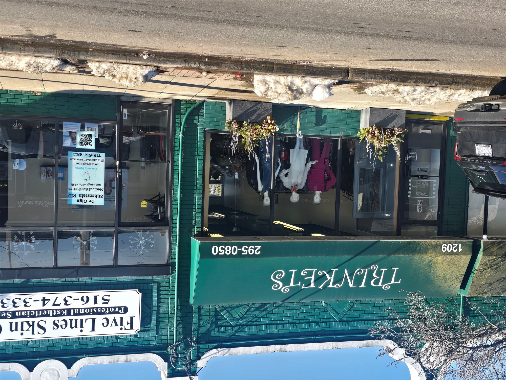 #1 photo, 1209 Broadway, Hewlett , NY 11557