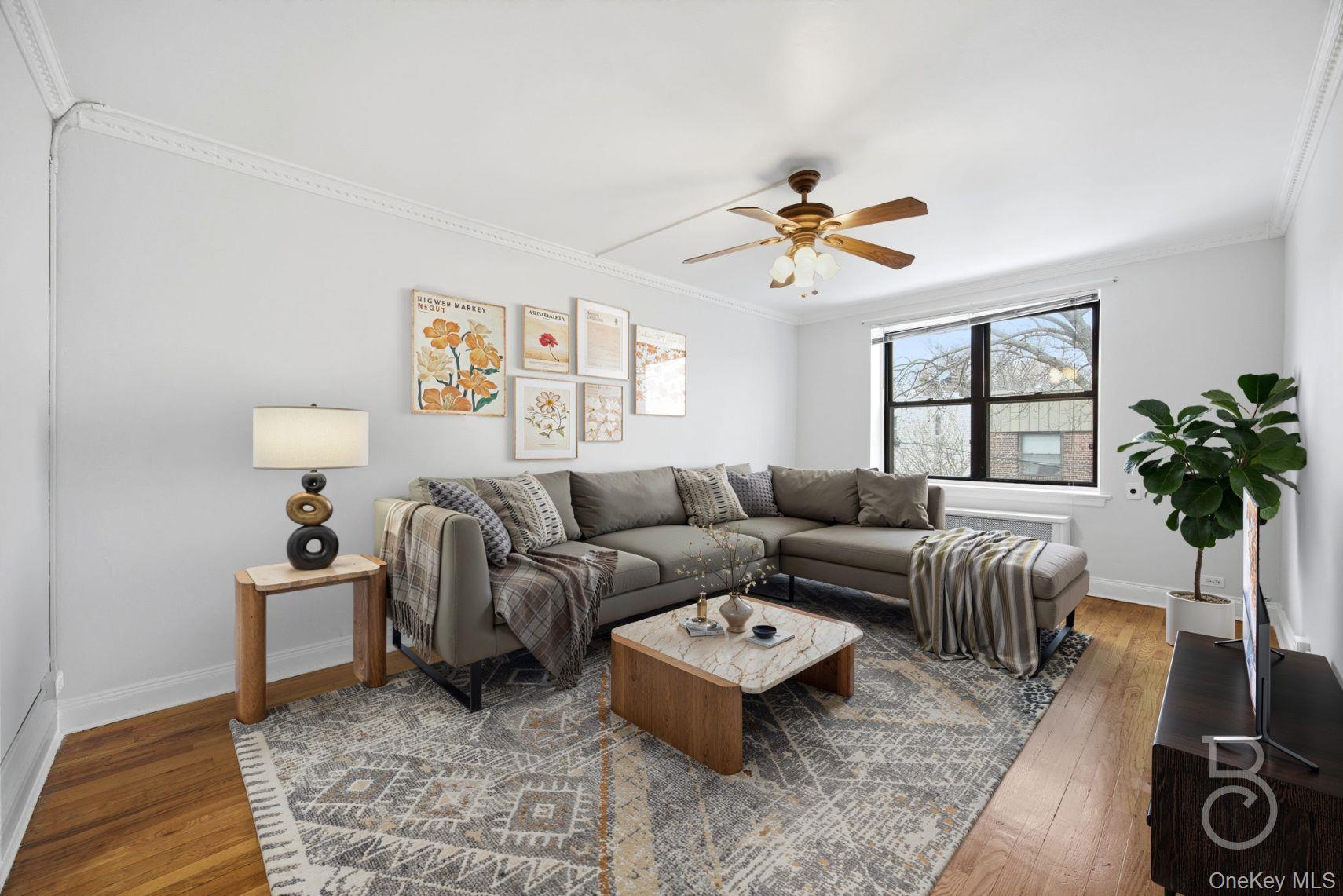 #1 photo, 78-15 19th Drive, 皇后区 East Elmhurst , NY 11370