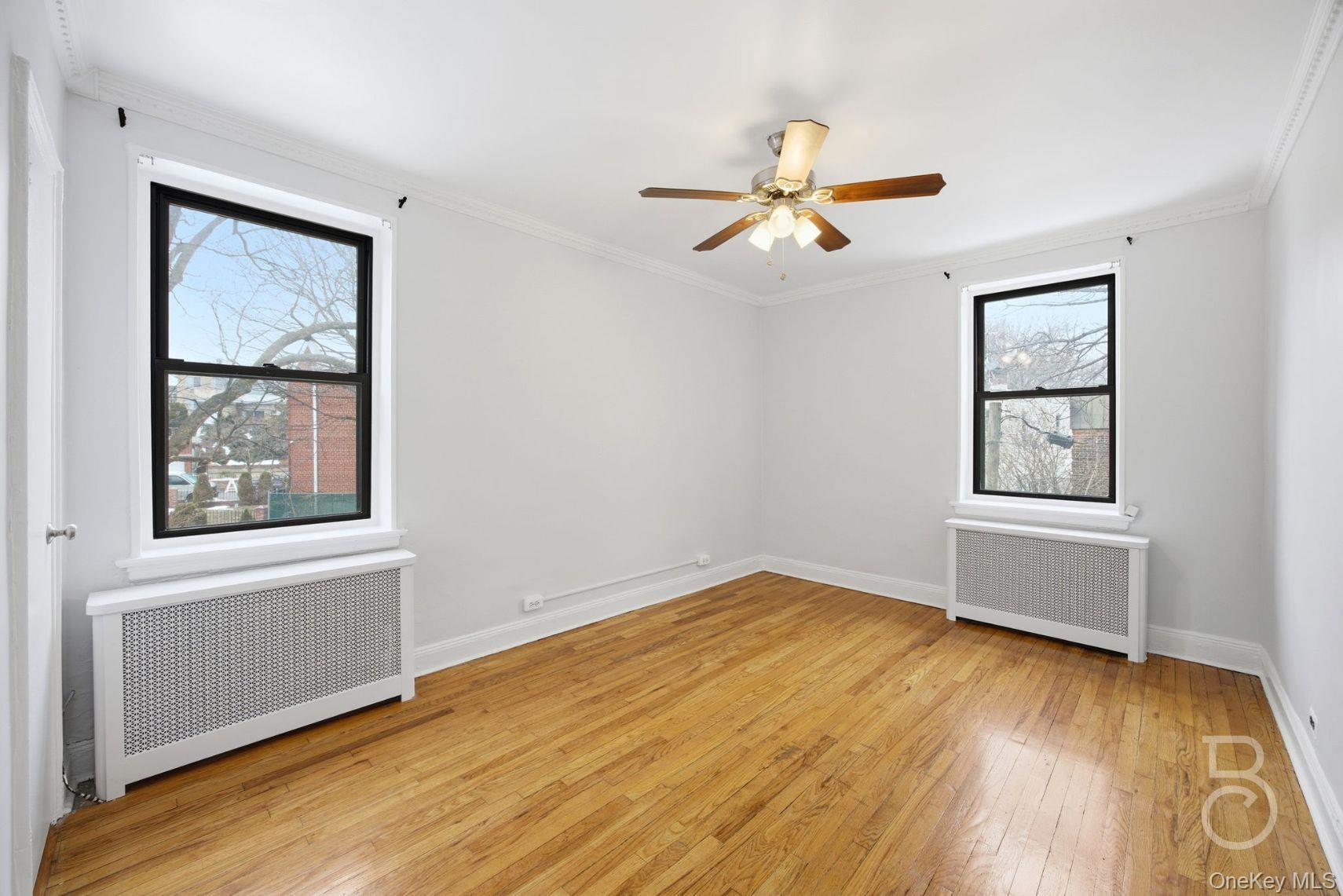 #14 photo, 78-15 19th Drive, 皇后区 East Elmhurst , NY 11370