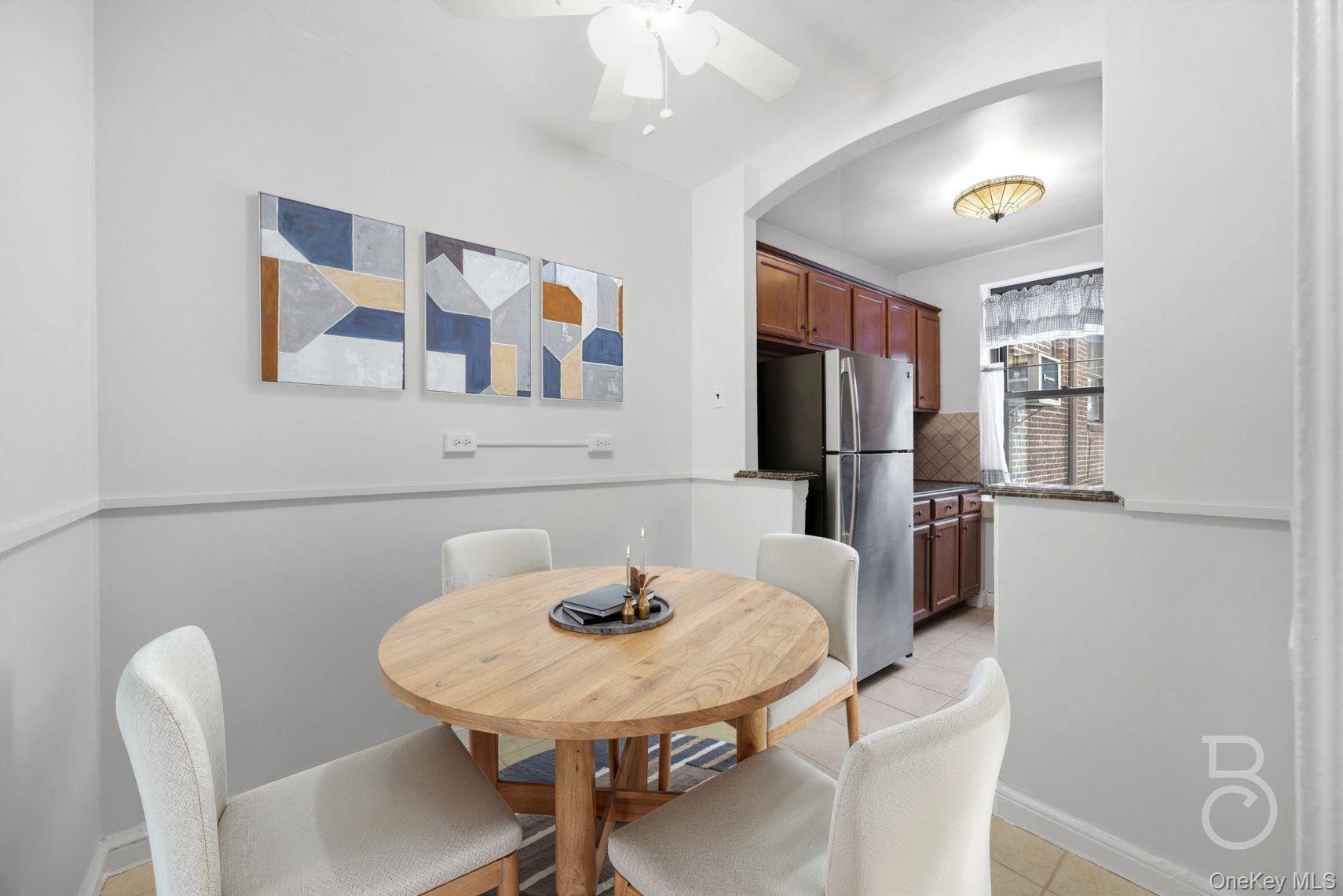 #4 photo, 78-15 19th Drive, 皇后区 East Elmhurst , NY 11370