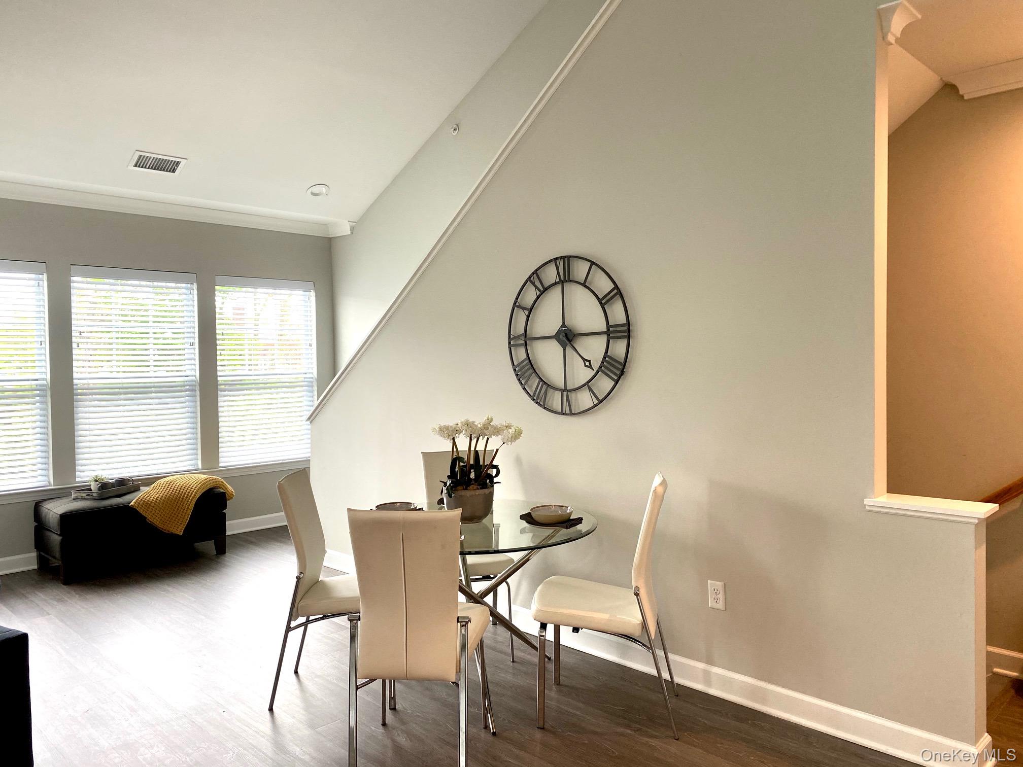 #4 photo, 495 Middle Country Road, सफ़ोक काउंटी Selden , NY 11784