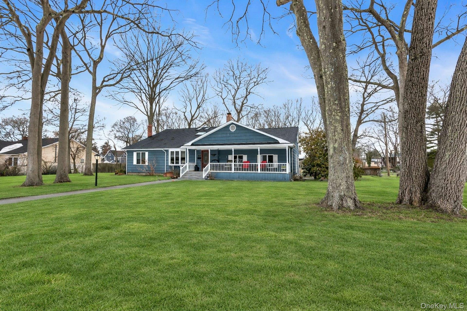 #2 photo, 558 Gillette Avenue, Bayport , NY 11705