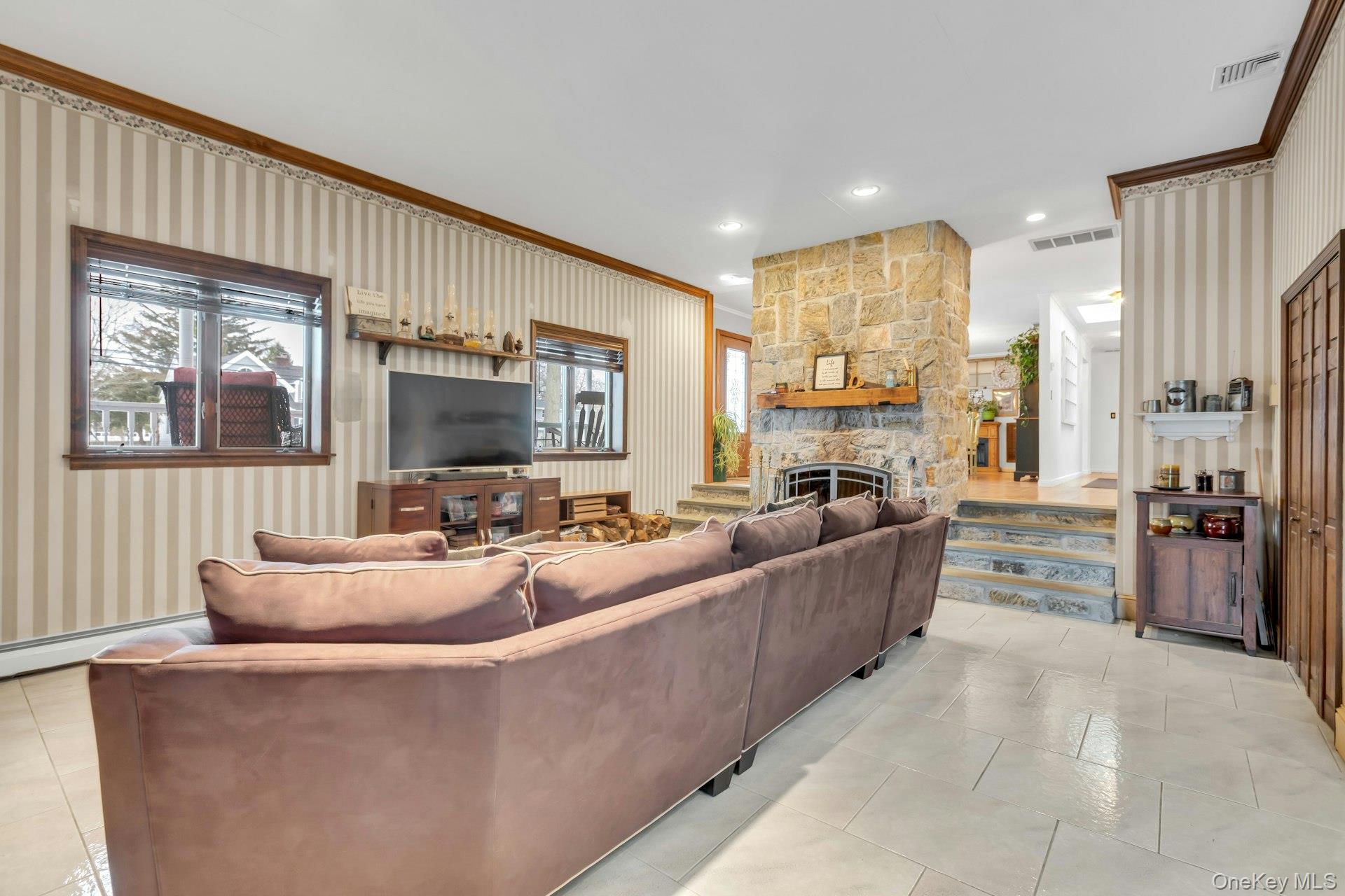 #7 photo, 558 Gillette Avenue, Bayport , NY 11705