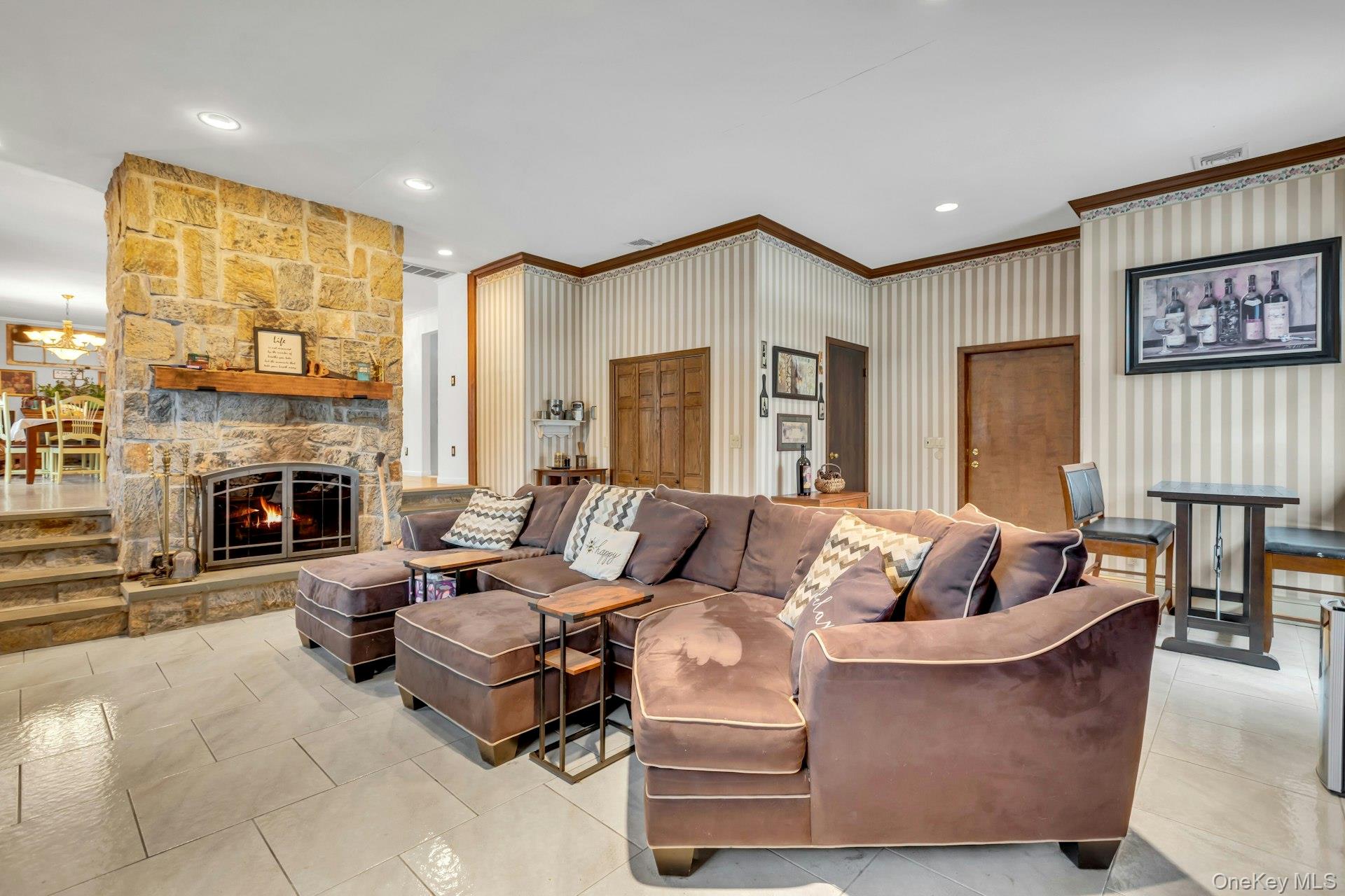 #8 photo, 558 Gillette Avenue, Bayport , NY 11705