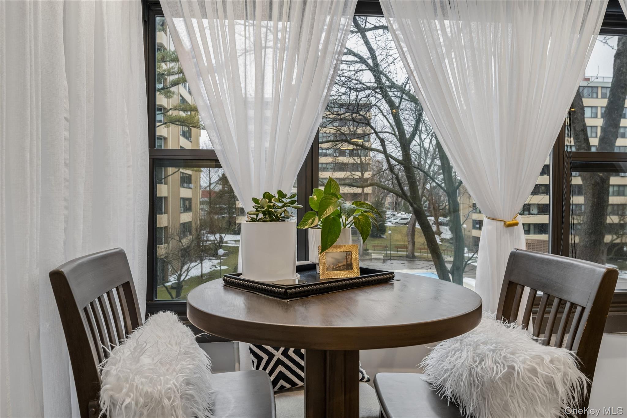 #11 photo, 10-10 166th Street, 皇后区 Beechhurst , NY 11357