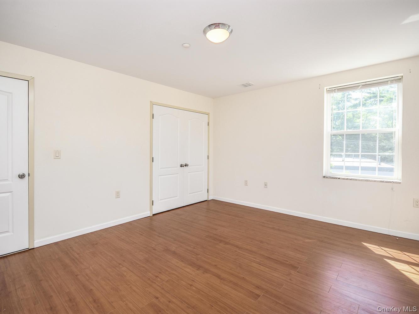 #9 photo, 400 Carney Street, 长岛 Glen Cove , NY 11542