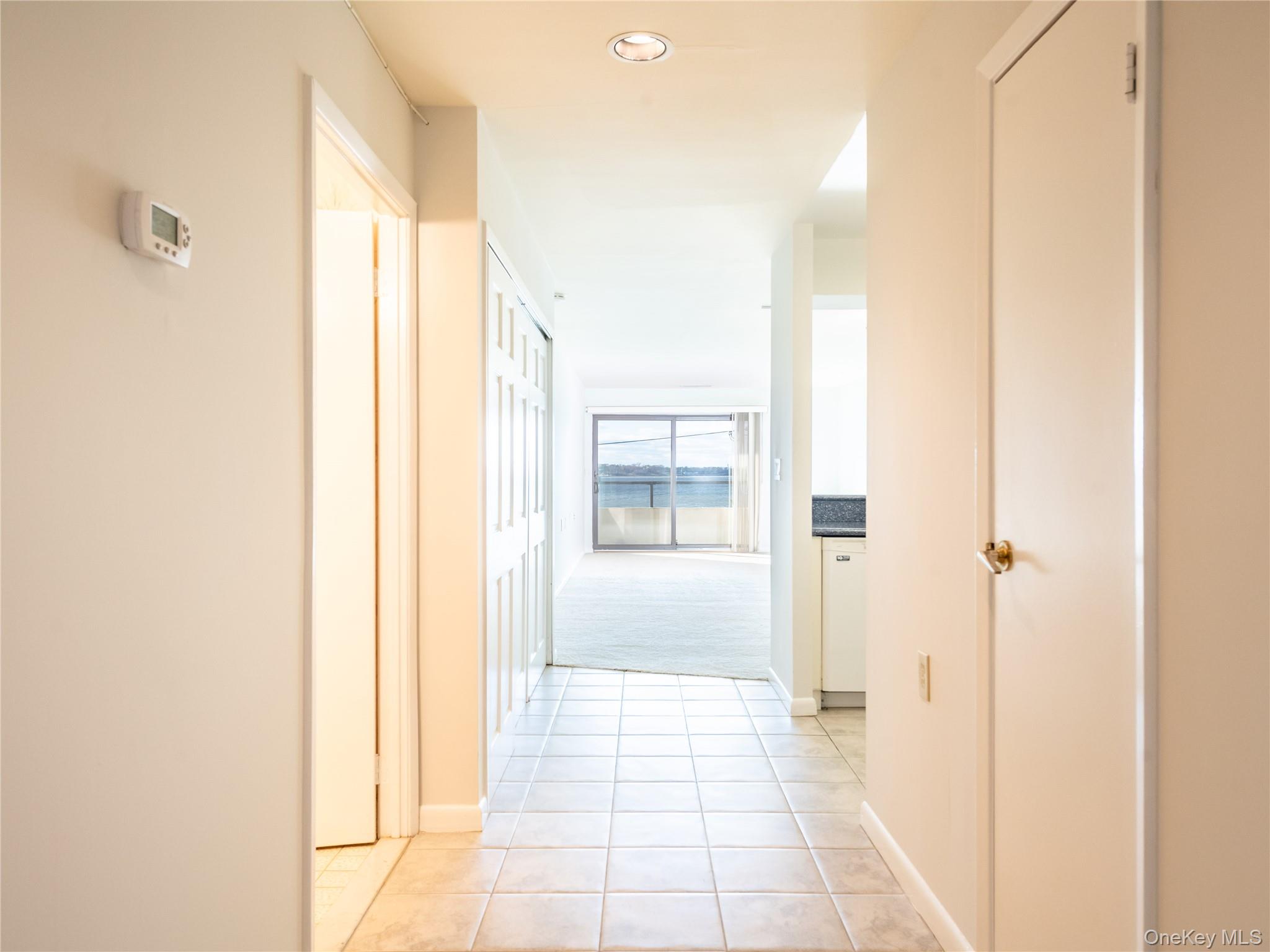 #3 photo, 372 Main Street, নাসাউ কাউন্টি Port Washington , NY 11050