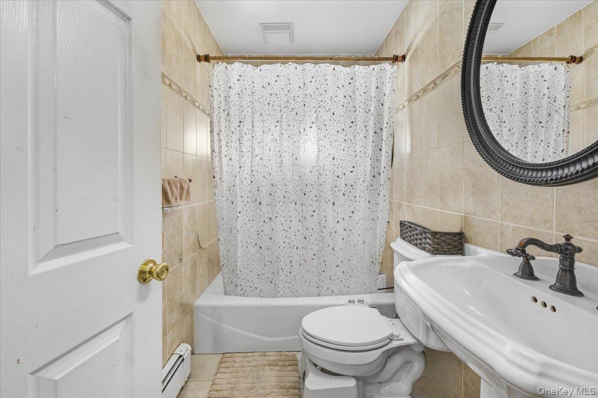 #13 photo, 7 Constable Lane, 长岛 Levittown , NY 11756