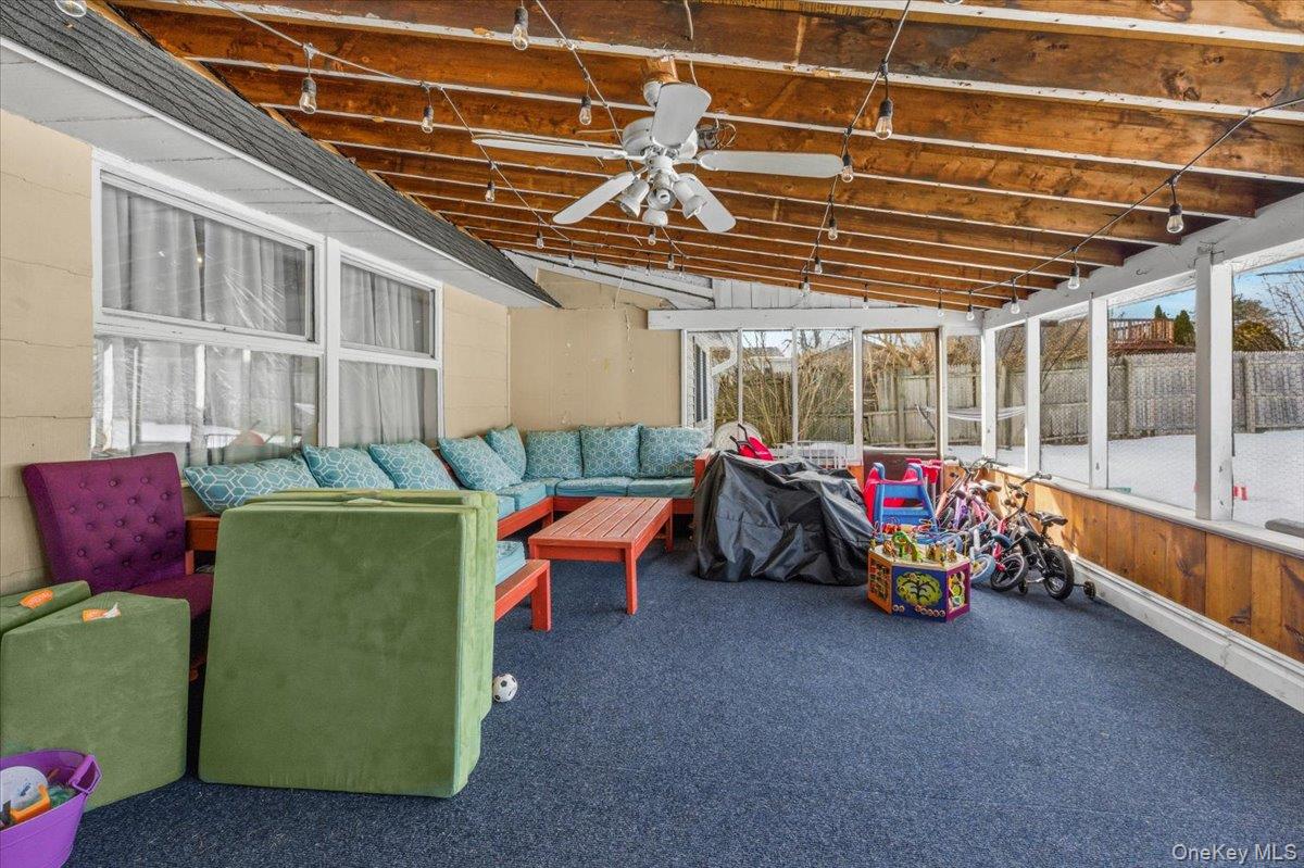 #20 photo, 7 Constable Lane, 长岛 Levittown , NY 11756