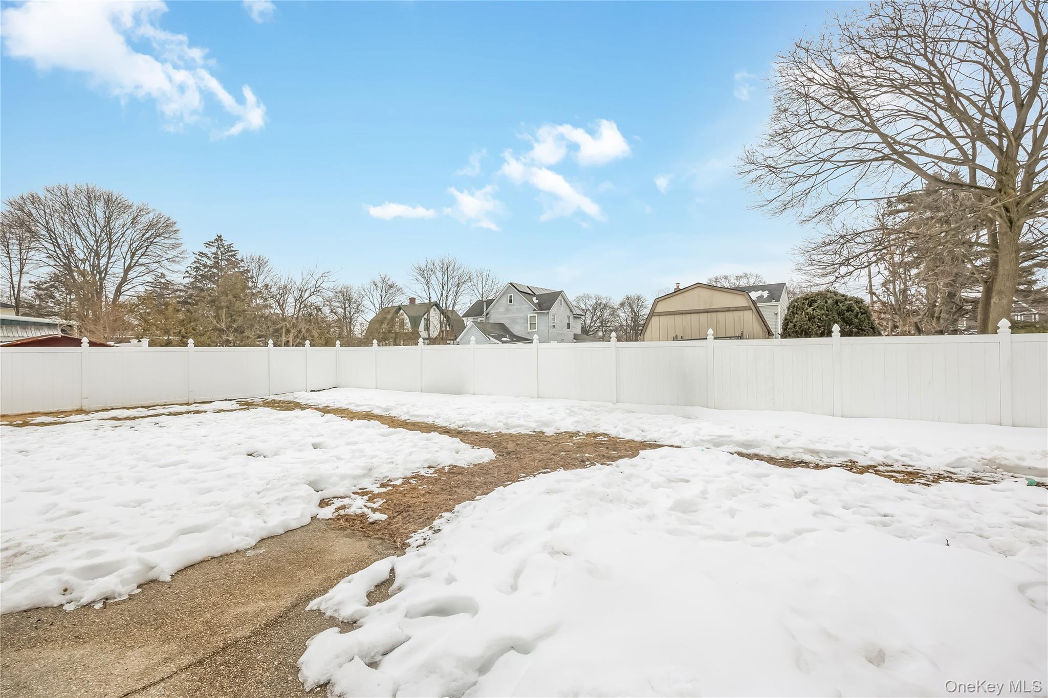 #12 photo, 6 Dean Street, Farmingdale , NY 11735