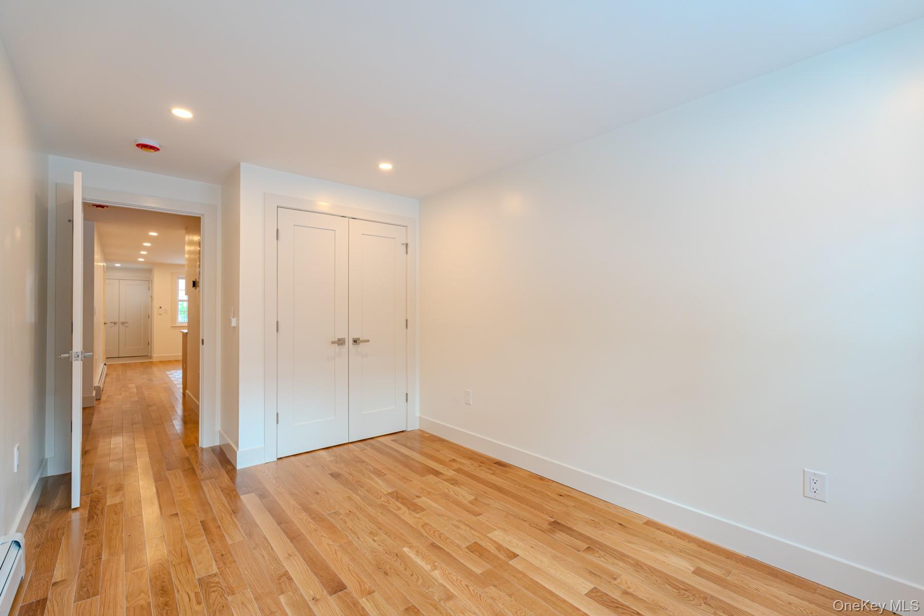 #17 photo, 982 E 106th Street, ব্রুকলিন Brooklyn , NY 11236