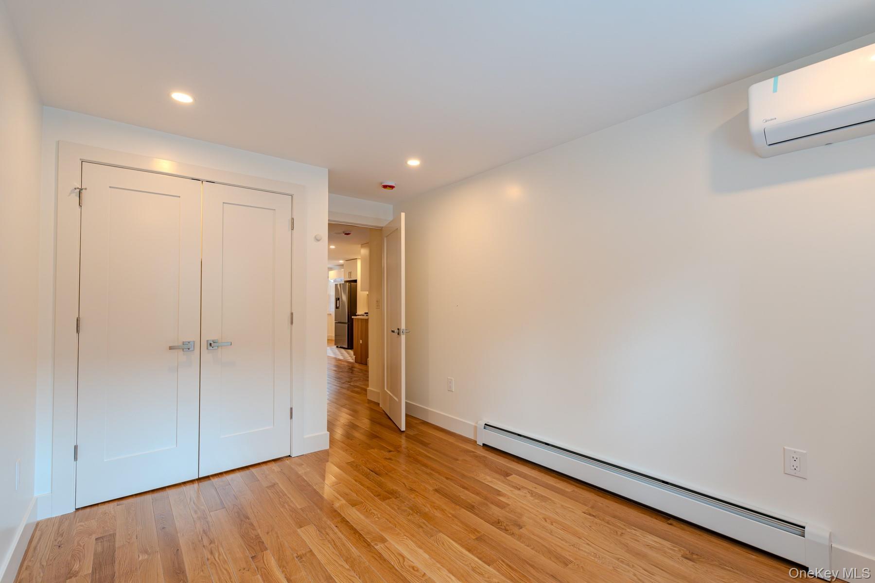 #6 photo, 982 E 106th Street, ব্রুকলিন Brooklyn , NY 11236