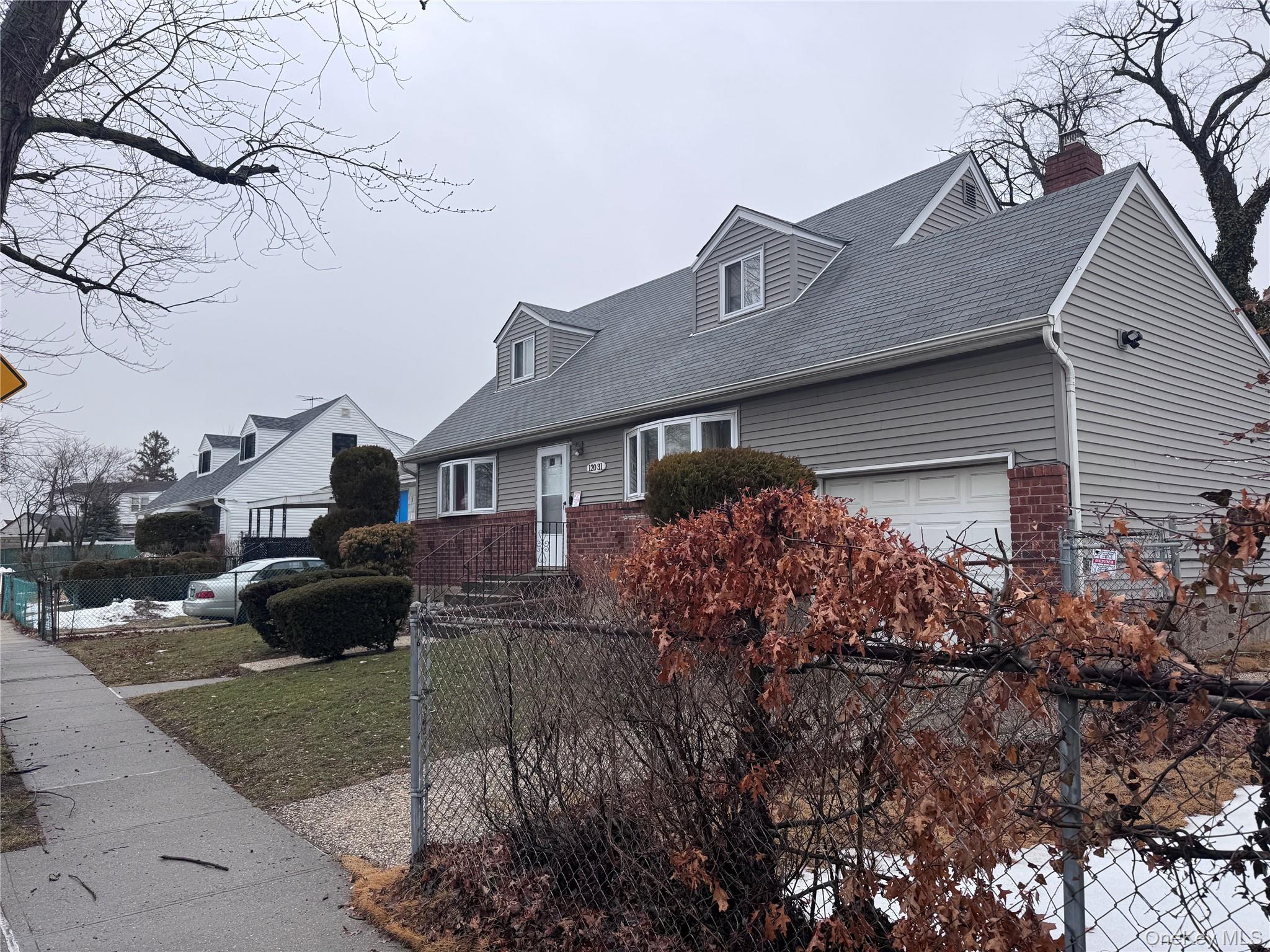 #2 photo, 120-31 FRANCIS LEWIS Boulevard, कुईंस Cambria Heights , NY 11411