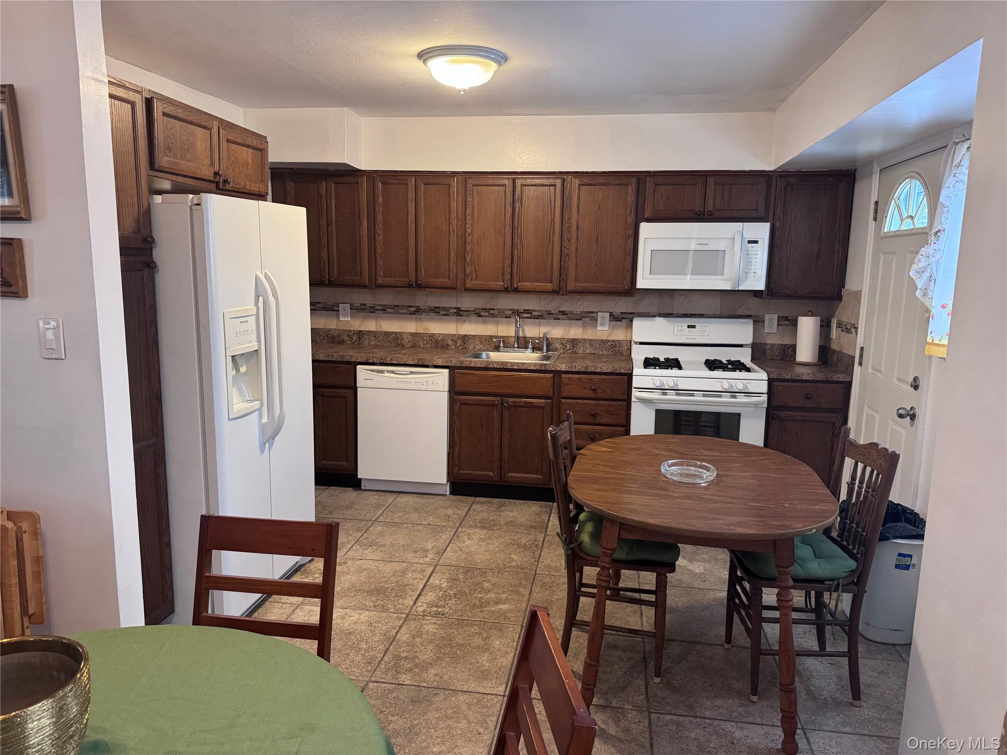 #5 photo, 120-31 FRANCIS LEWIS Boulevard, कुईंस Cambria Heights , NY 11411