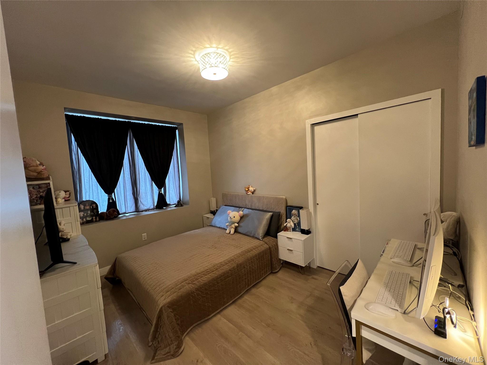 #4 photo, 42-18 147th Street, 皇后區 Flushing , NY 11355